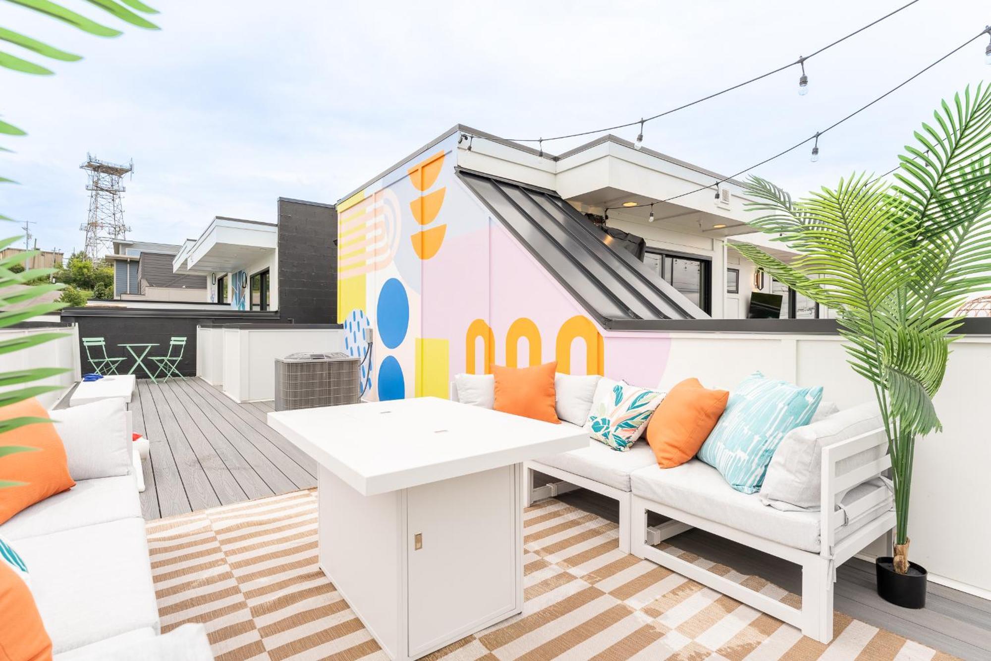 The Grand Nash Life By Local Apartment Nashville