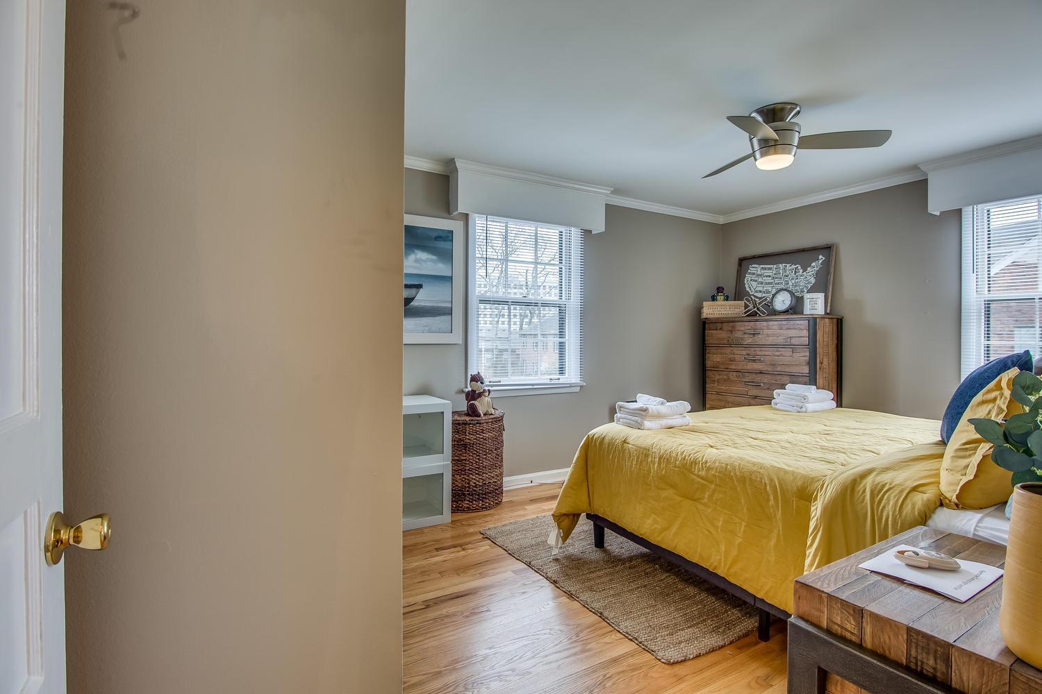 The Emmy Lou By Local * Nashville