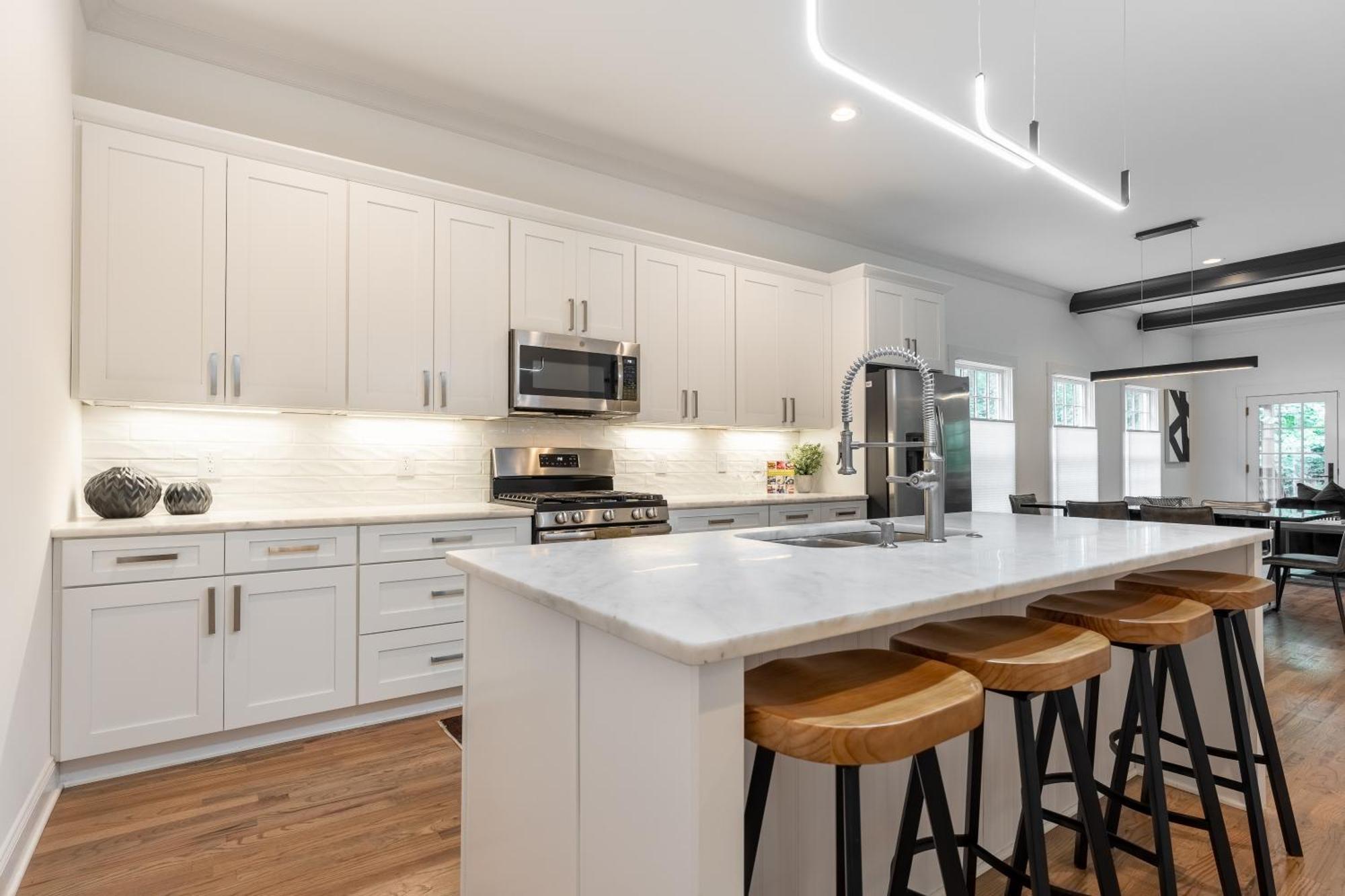 The Alabaster By Local Holiday home