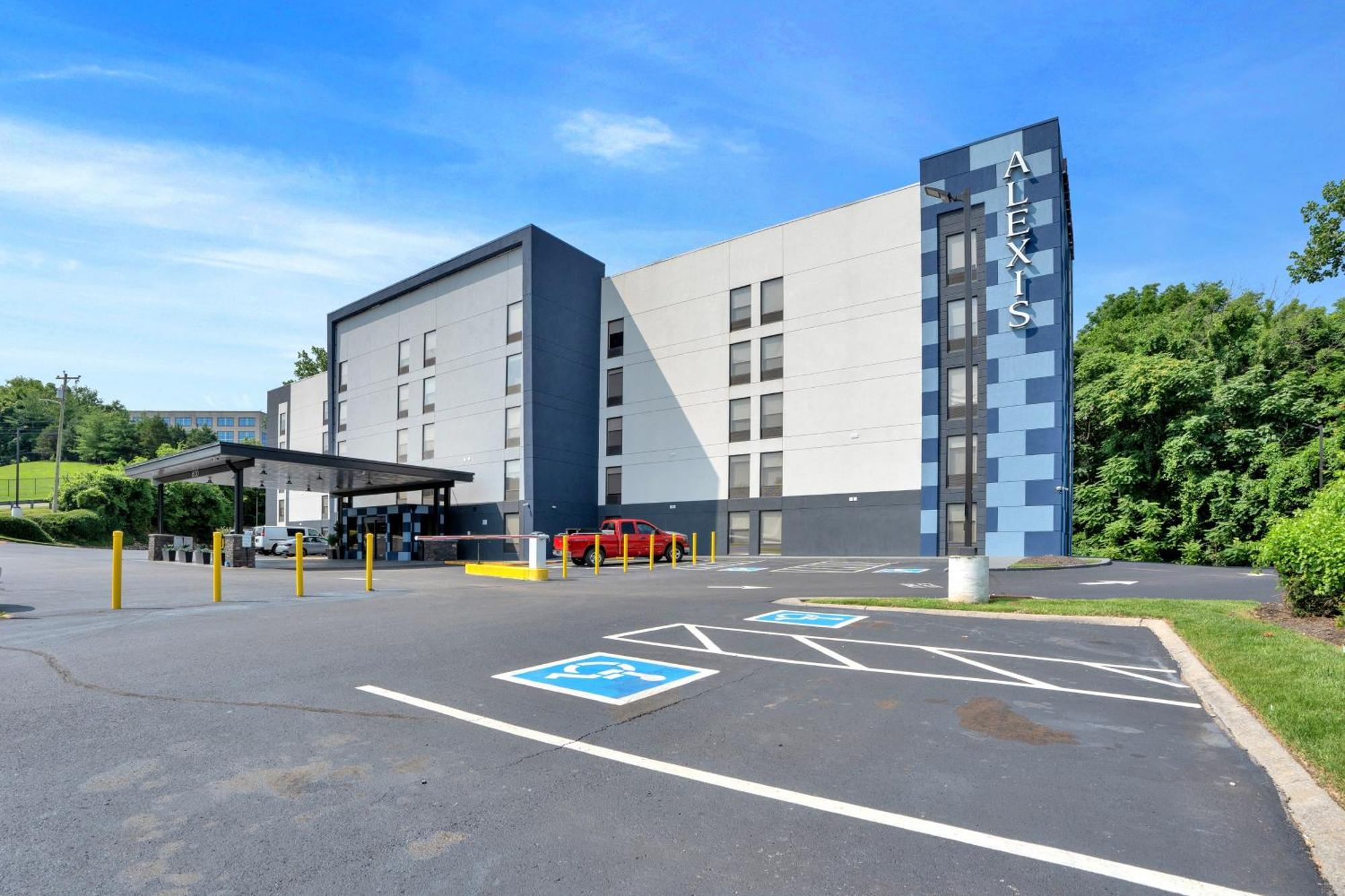 Alexis And Hotel Nashville