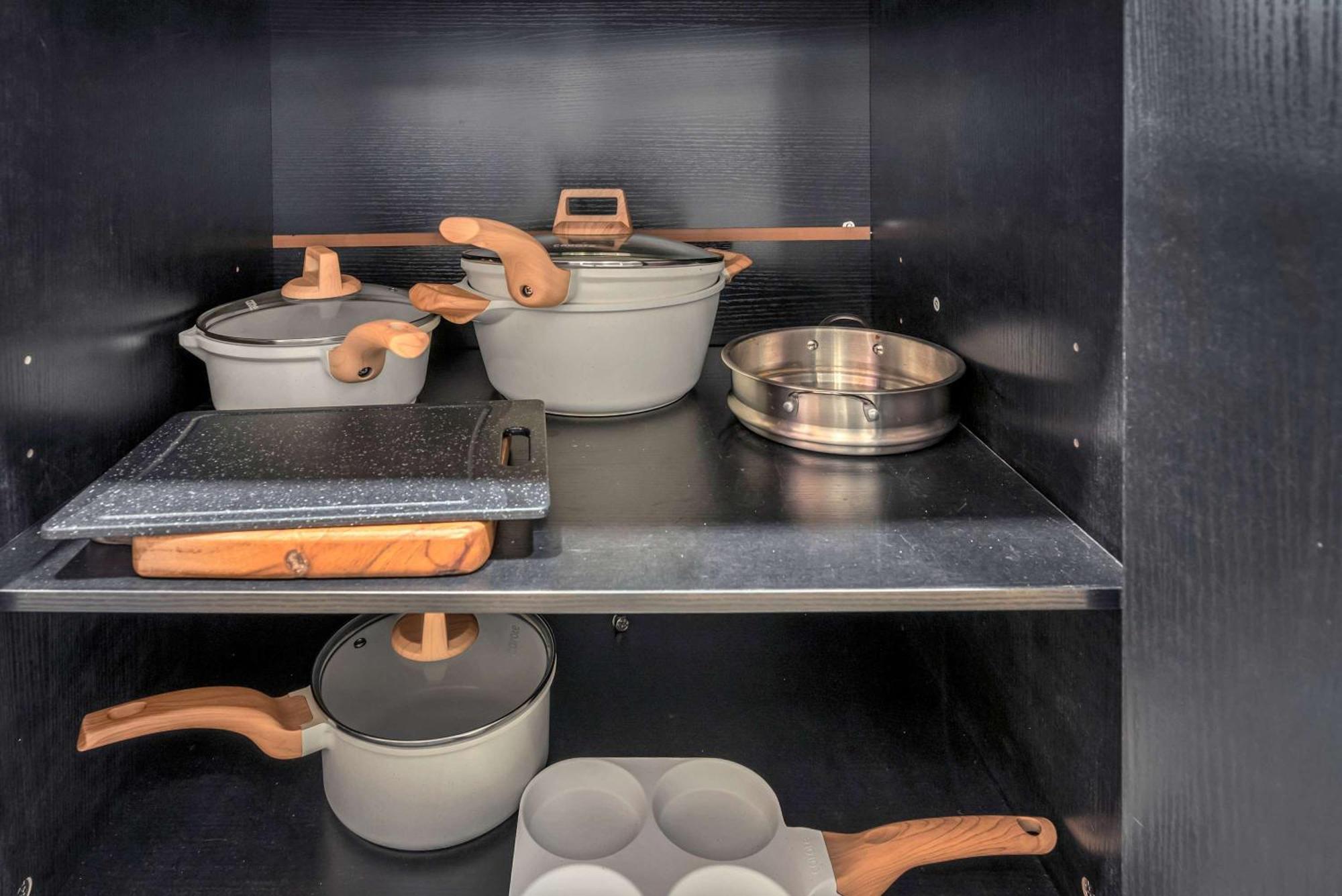 Luxe Trio Sleeps 21 And Rooftop Access Nashville