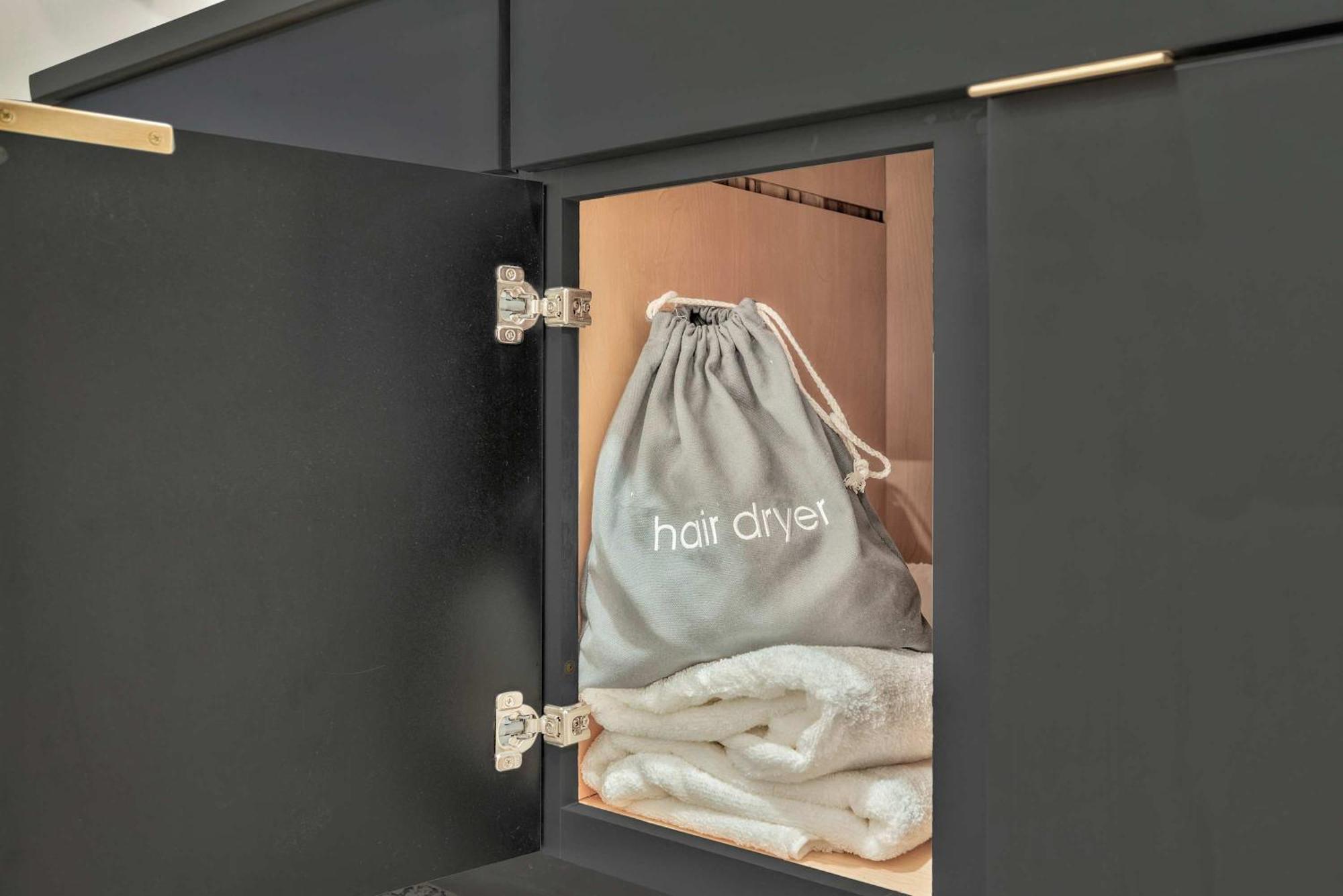 Luxe Trio Sleeps 21 And Rooftop Access Apartment *