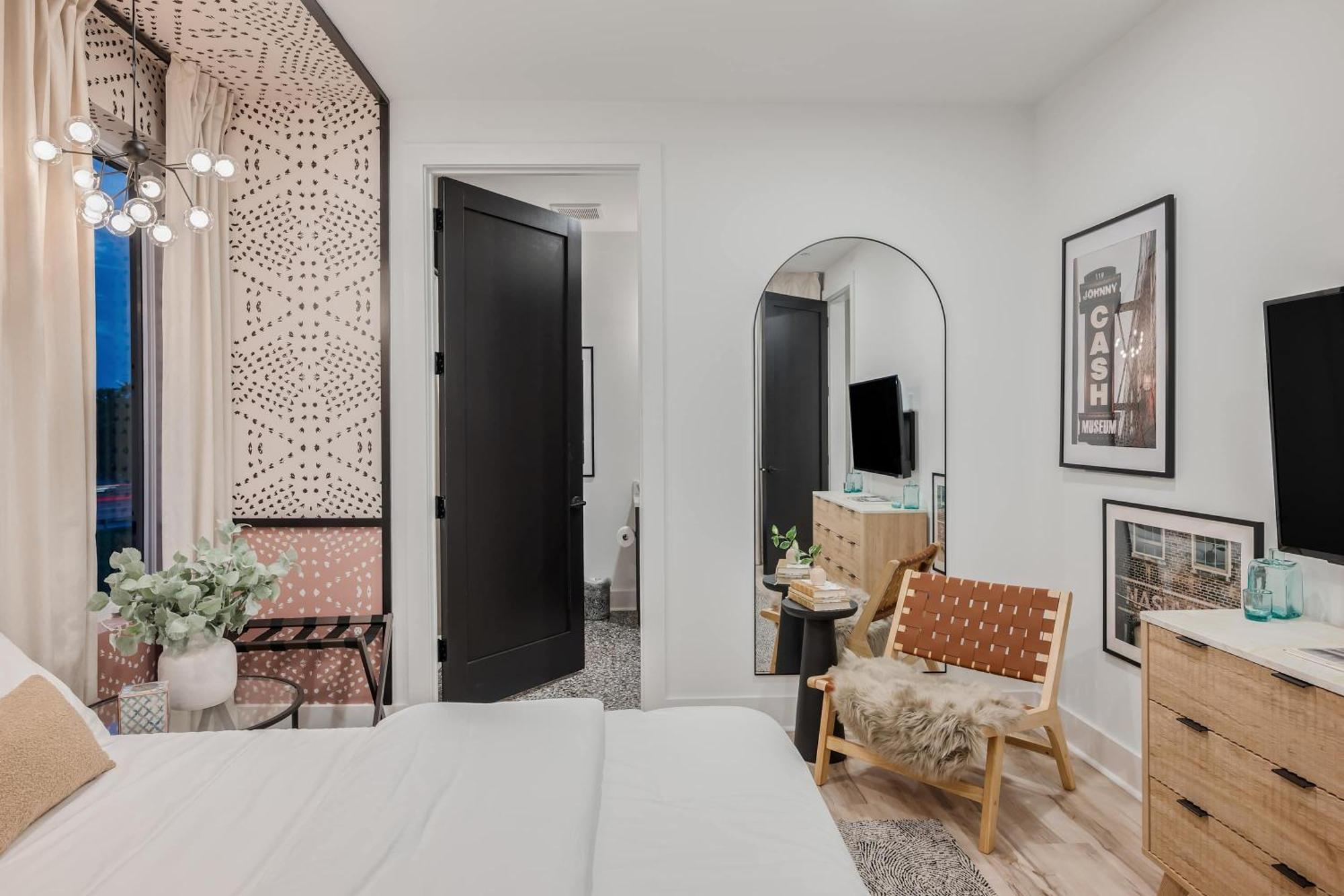 Apartment New 2 Luxe Penthouses With Balcony And Views *