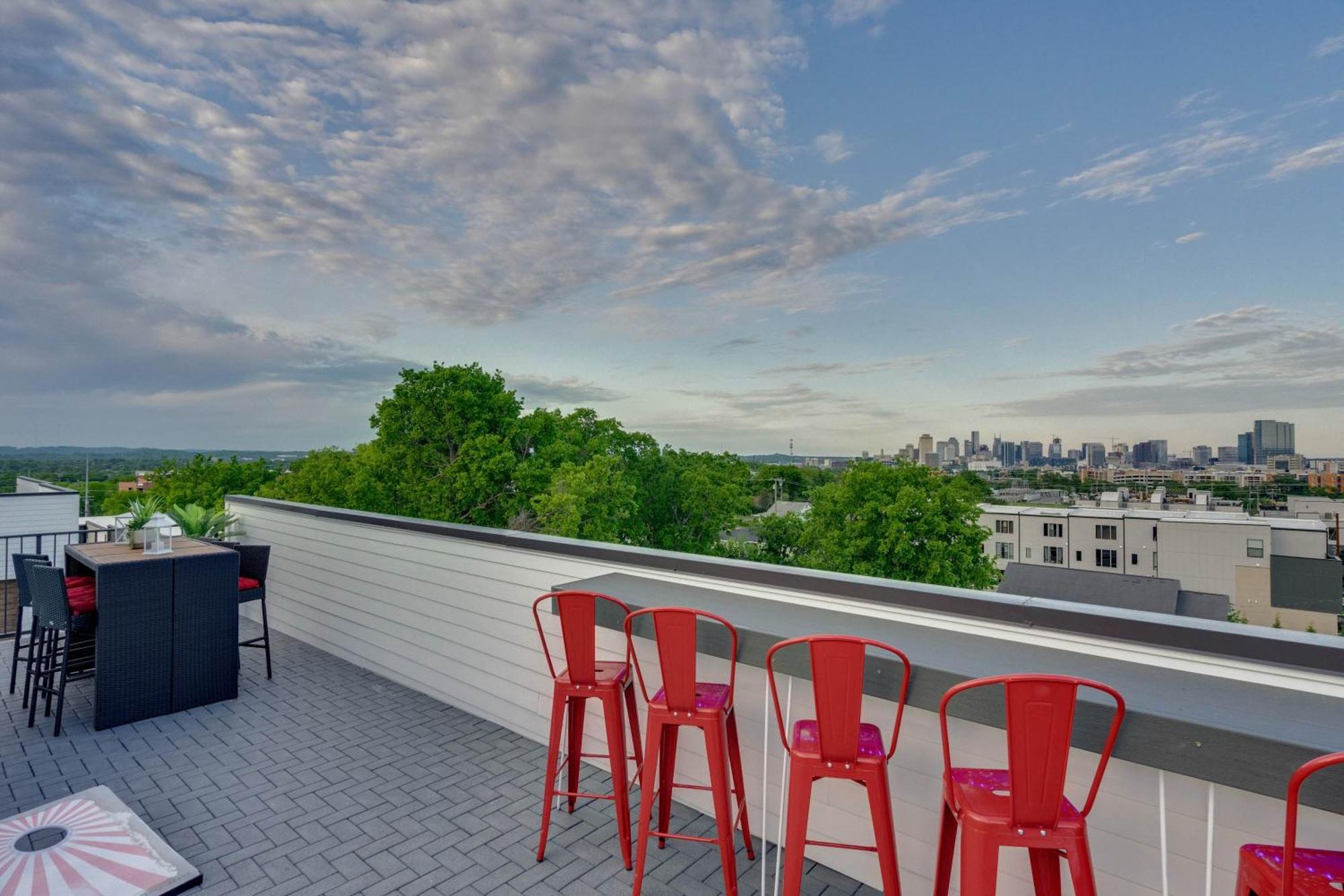 Holiday home Ultimate Rooftop Double Games Bbq Skyline Views *