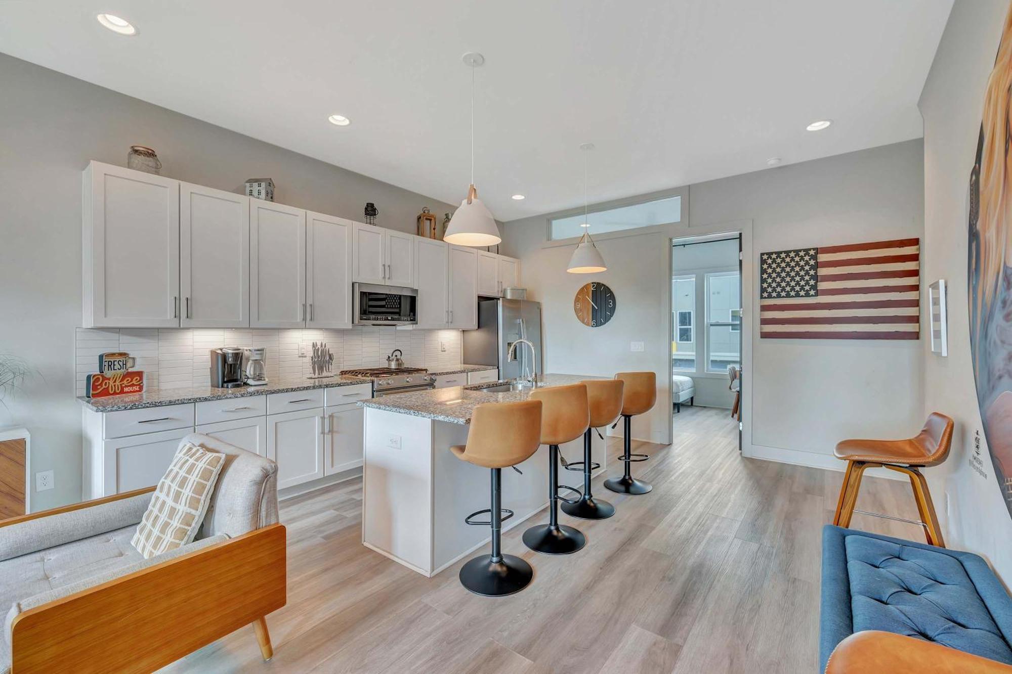 Holiday home Rooftop Deck Grill Ping Pong Near Downtown