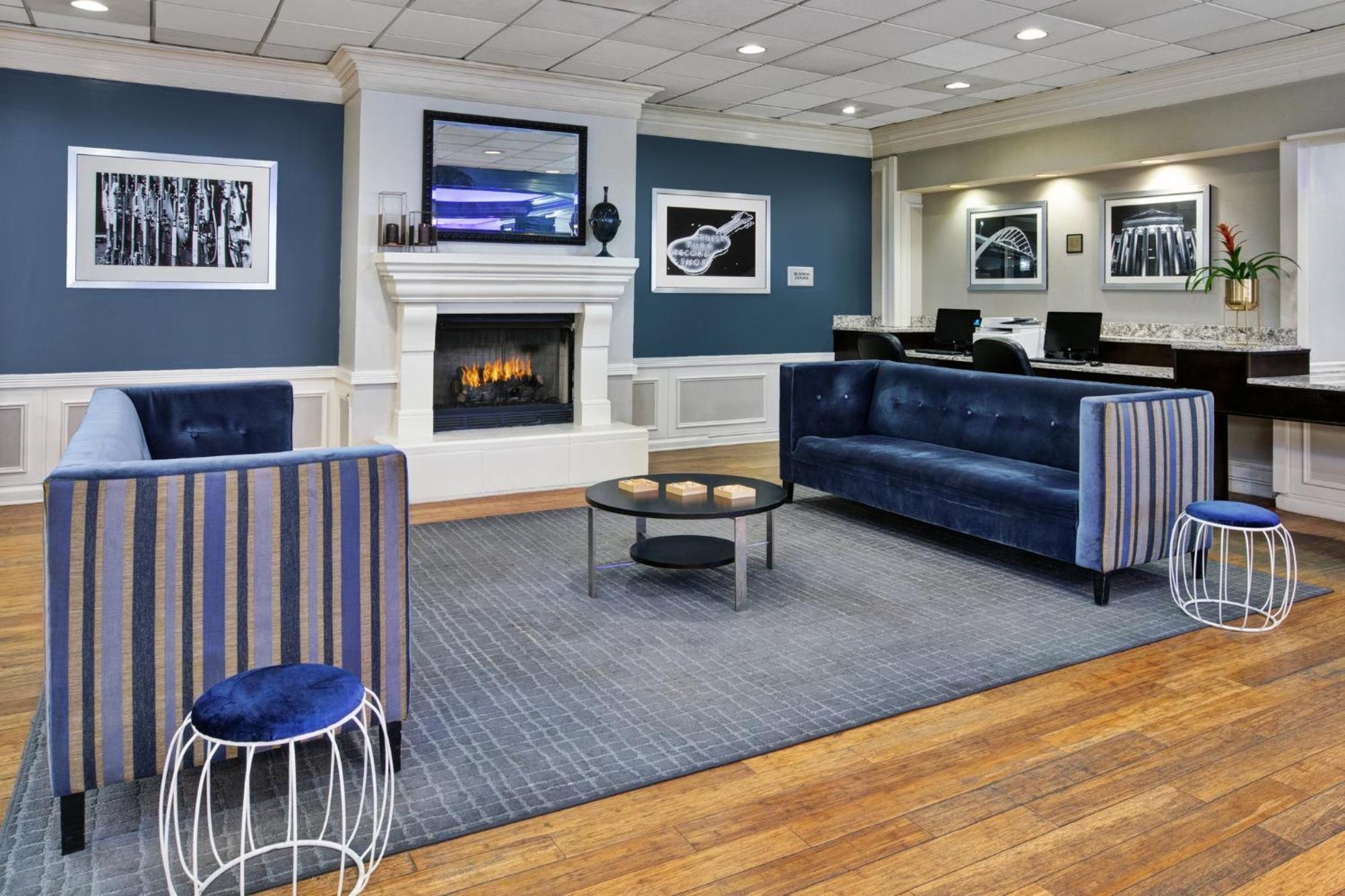 Express Nashville-downtown - Broadway By Ihg Hotel Nashville