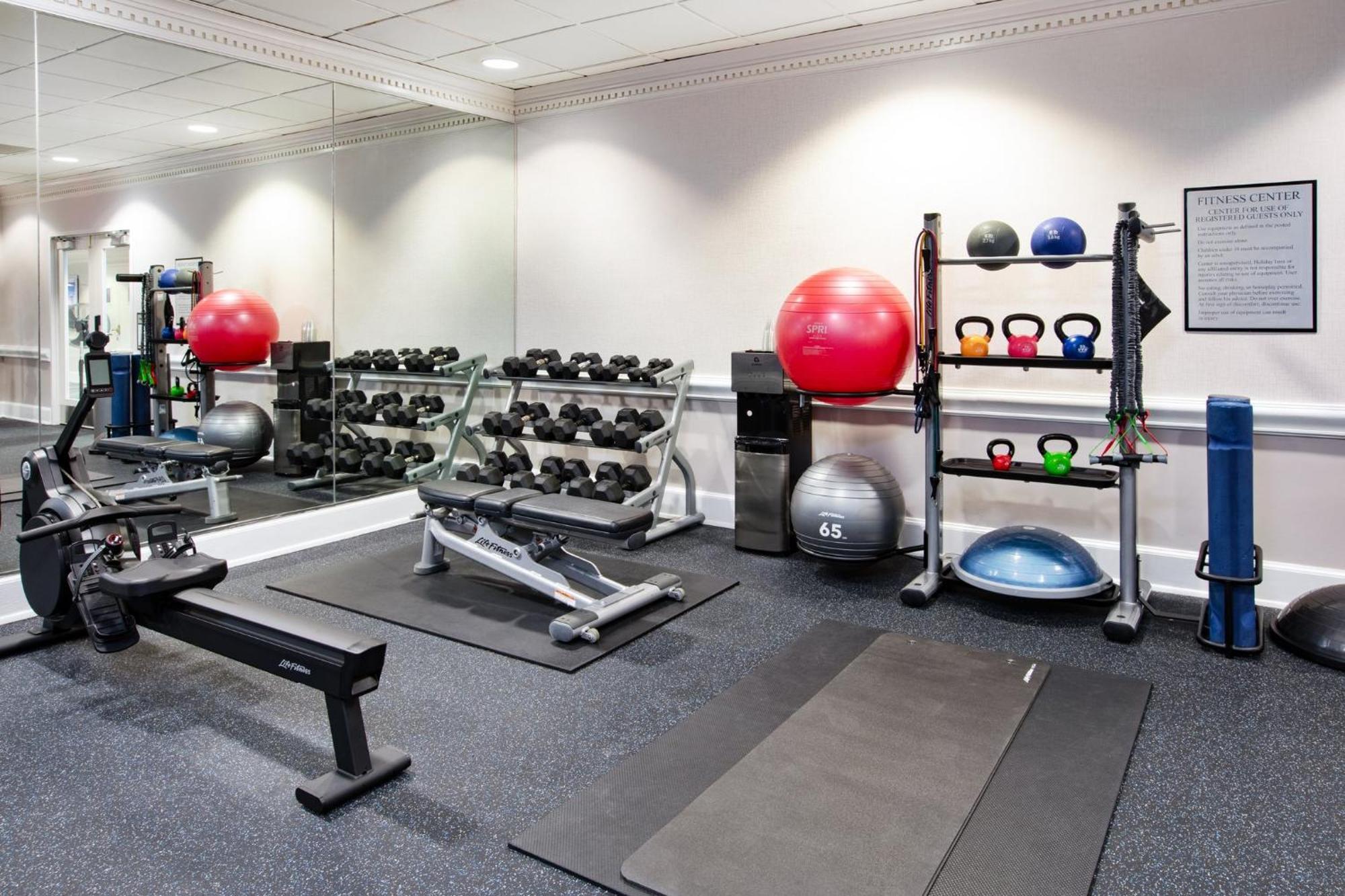 Hotel Express Nashville-downtown - Broadway By Ihg