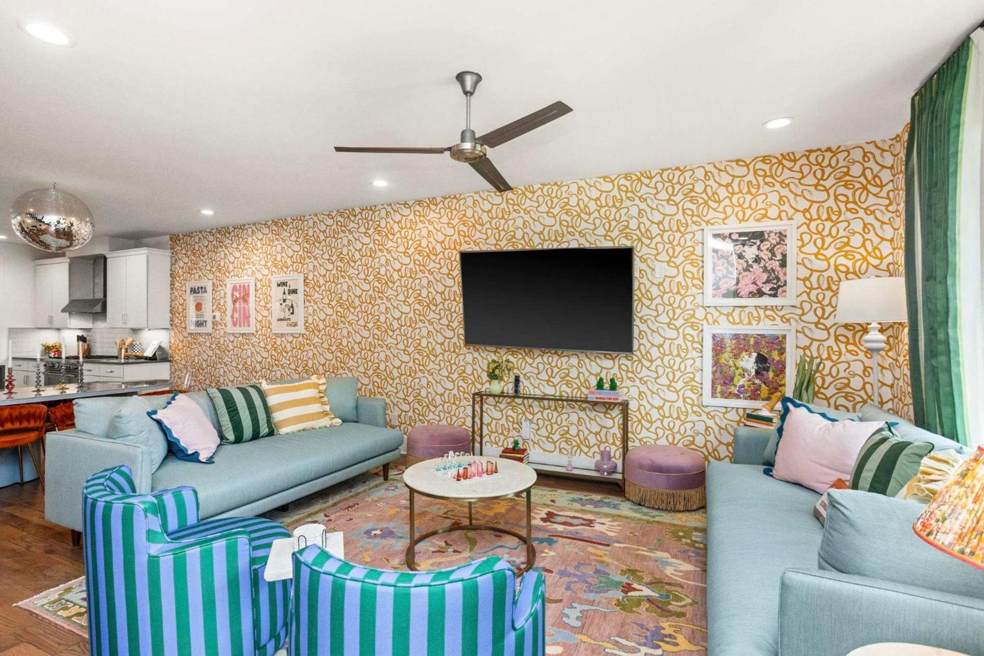 Play At 8th & Argyle Elite Vacation Spot Nashville