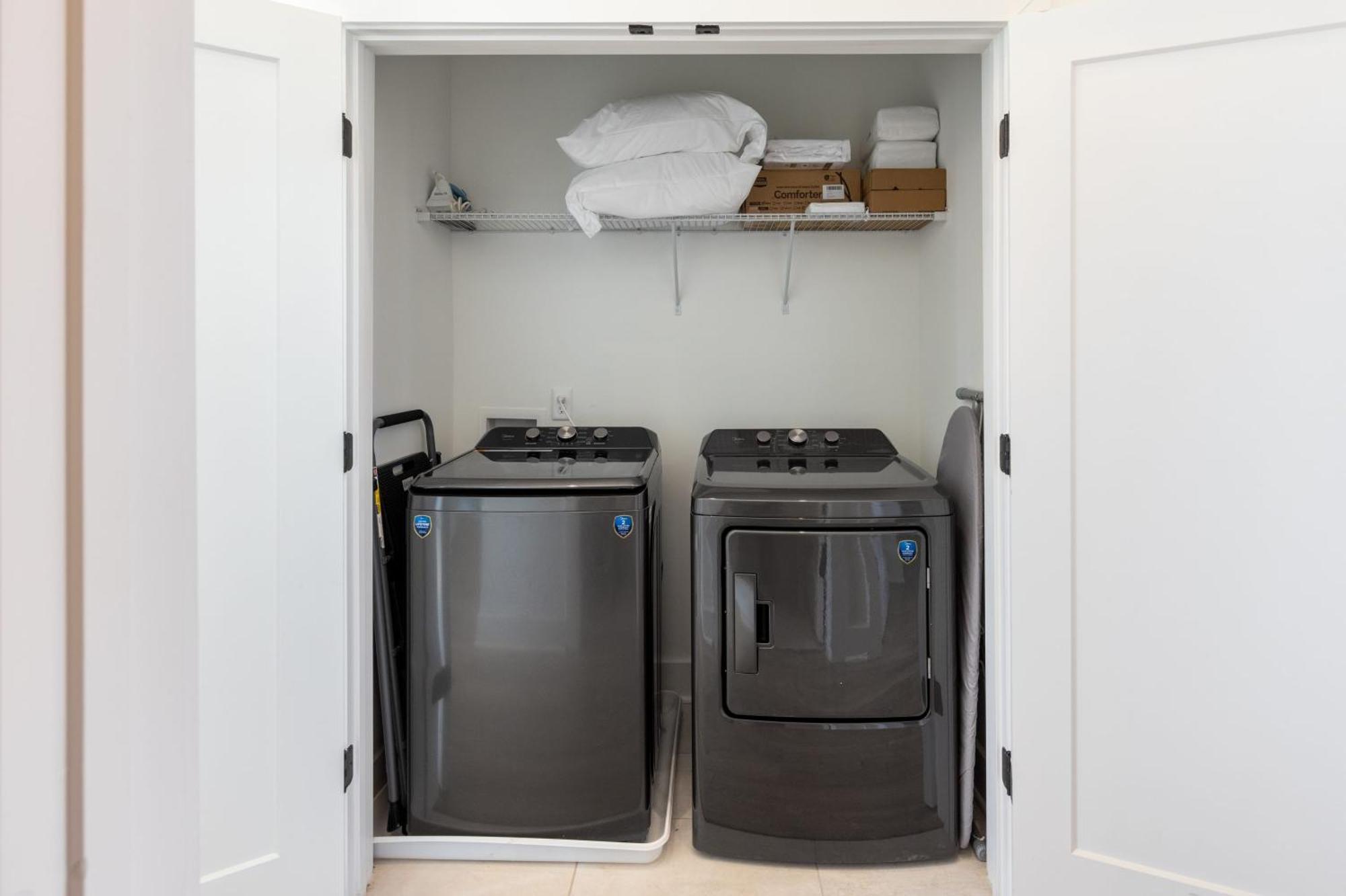 New Build Sleeps 12 2 Modern Design Near Downtown *