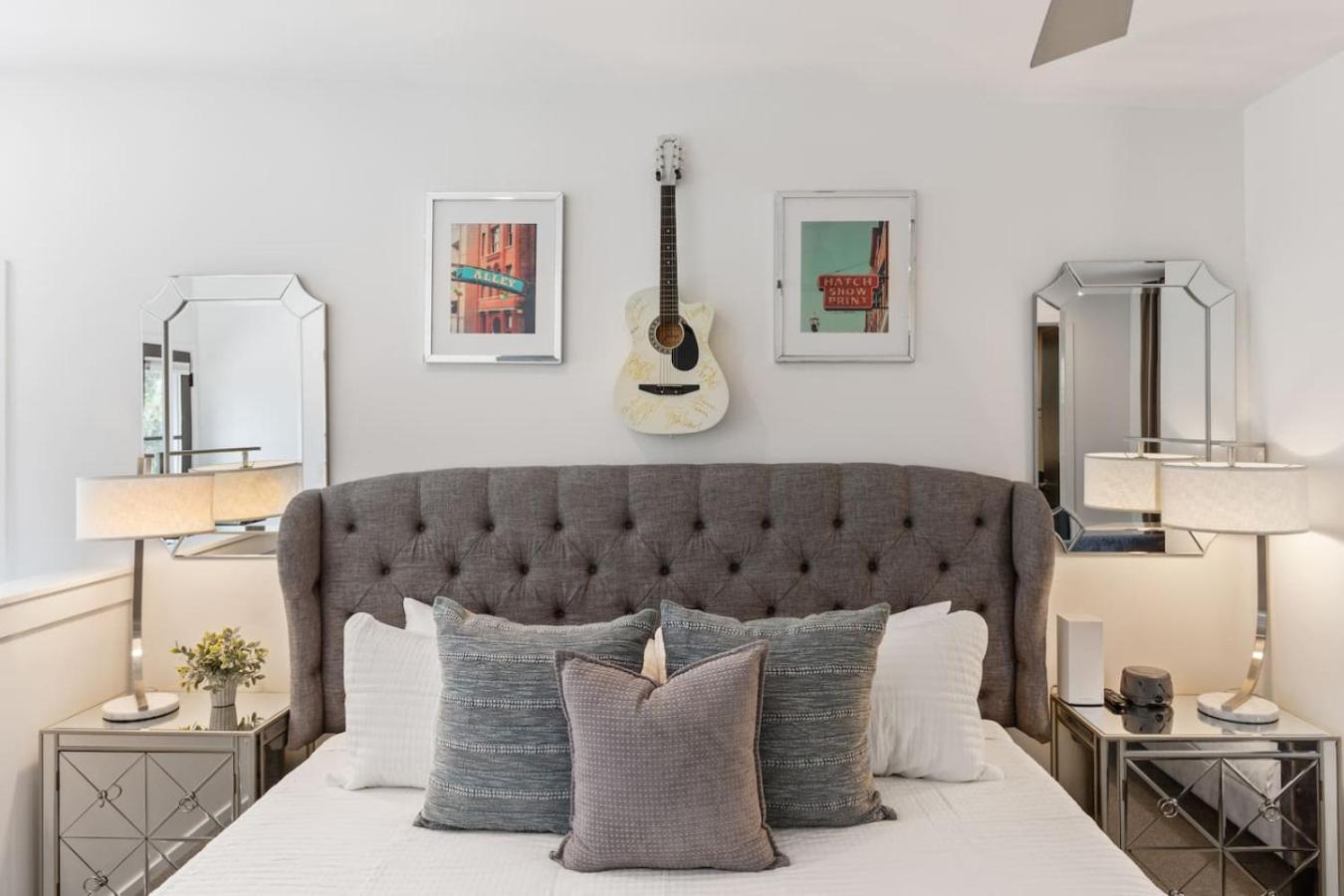 12 South Walk To Belmont With Deck And Patio Holiday home *