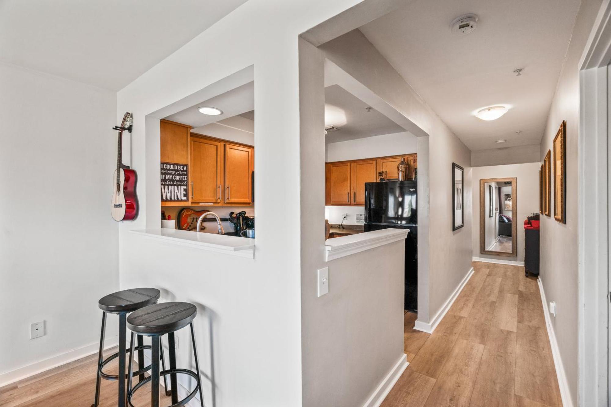 Heart Of Downtown/walk To Broadway & The Action/bars/music Venues/honky Tonks!