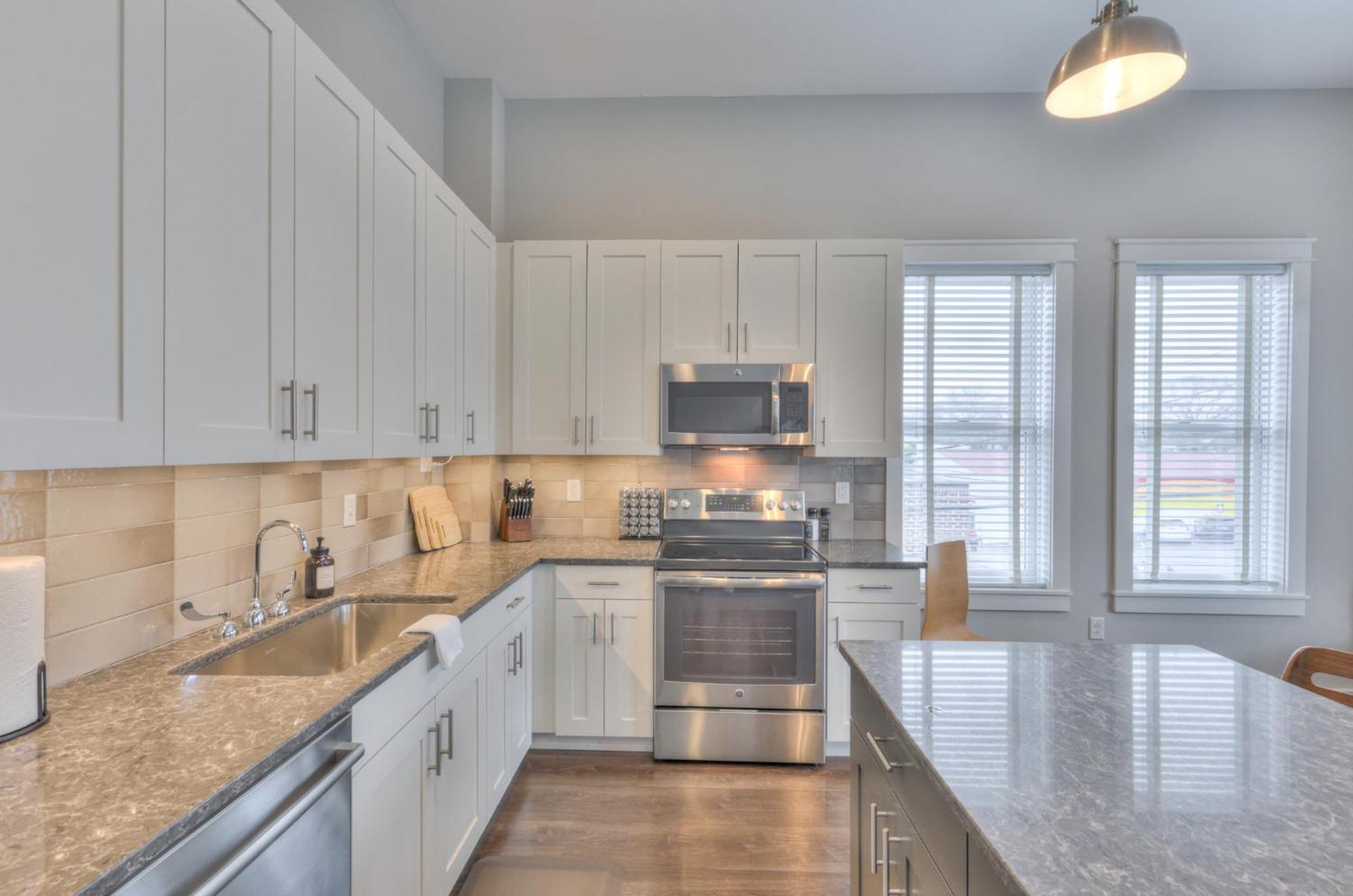 Boutique In The Heart Of Dynamic 12 South Holiday home *