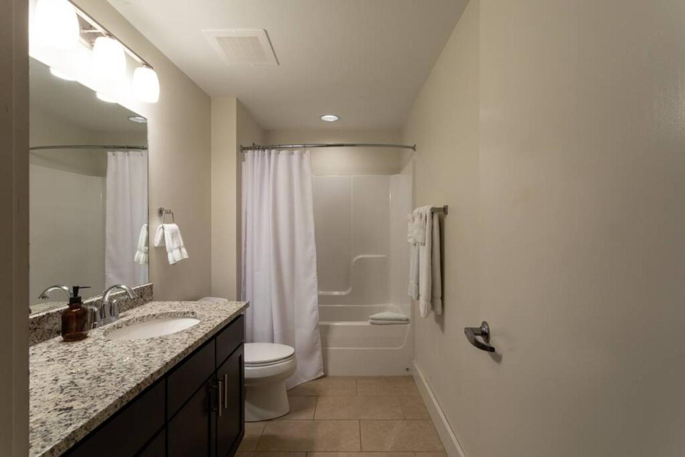 Aparthotel Heart Of 12 South, Near Downtown, Park Free- #10 Nashville
