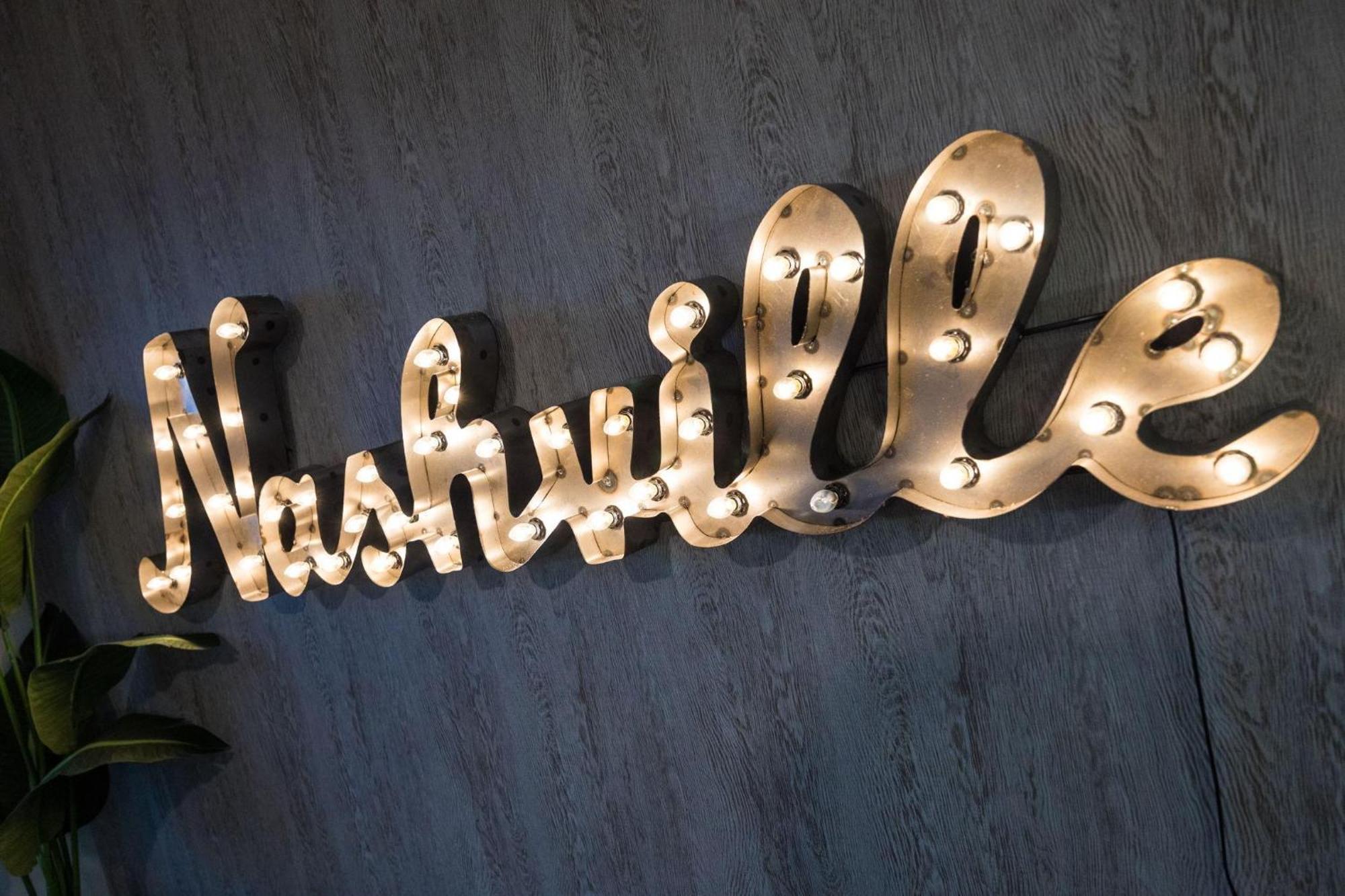 Holiday home Twin Notes - Odyssey - 2 Units - Mins To Broadway Nashville