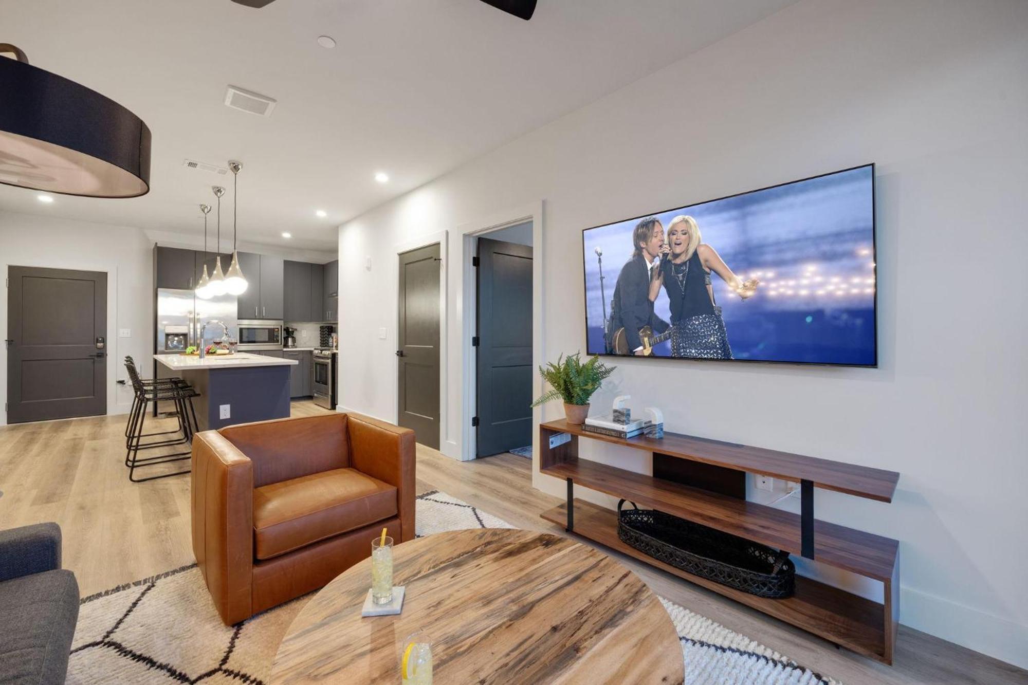 Holiday home Twin Notes - Odyssey - 2 Units - Mins To Broadway