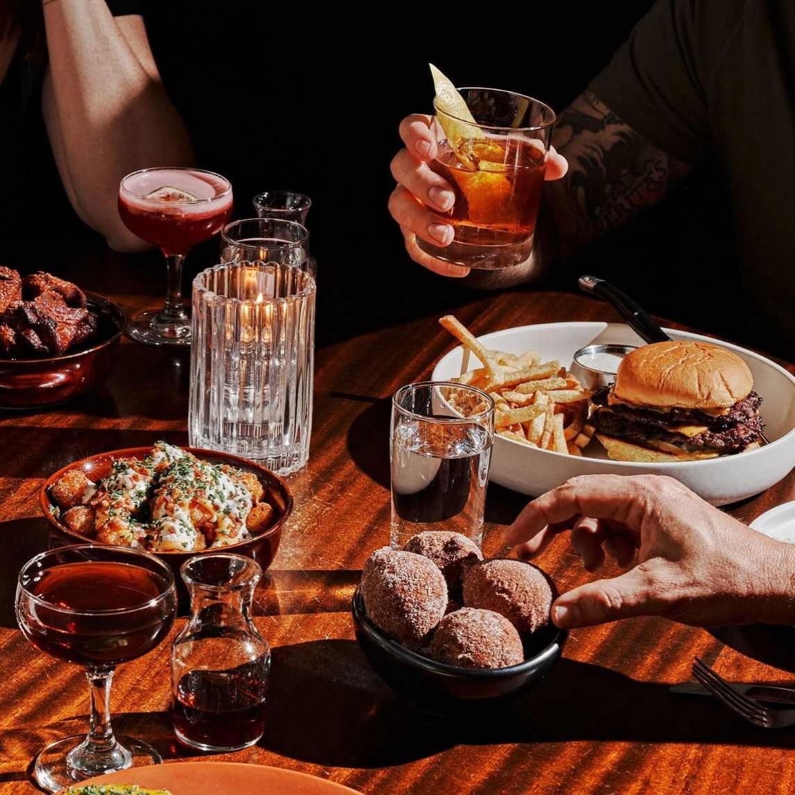 Modern 3br With Garage, Rooftop, Hot Neighborhood 10 Mins To Broadway, 24 Hour Hospitality Team, Perfect For Groups *