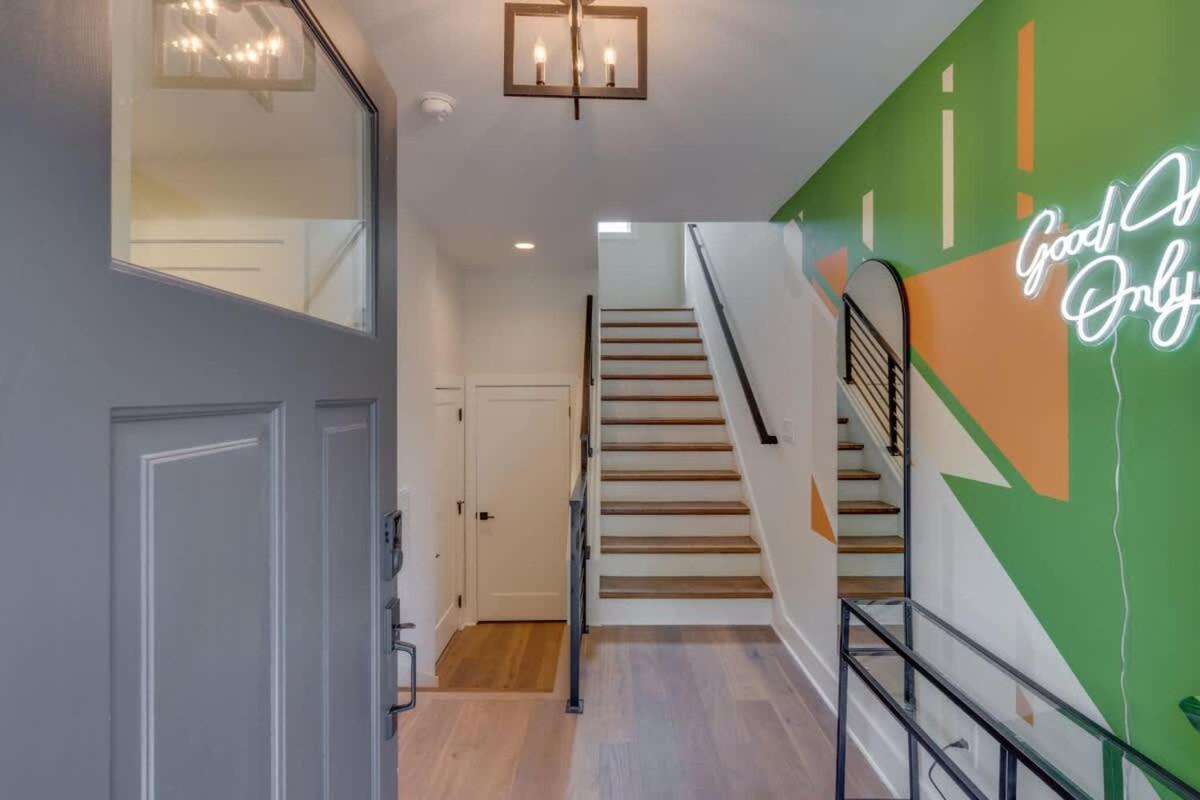 Luxurious Germantown Homes For Groups Holiday home