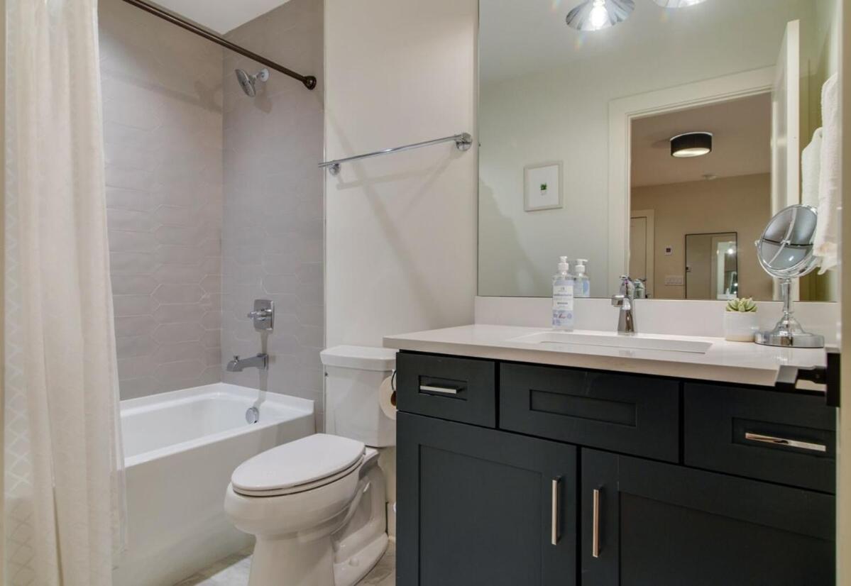 Luxurious Germantown Homes For Groups Holiday home
