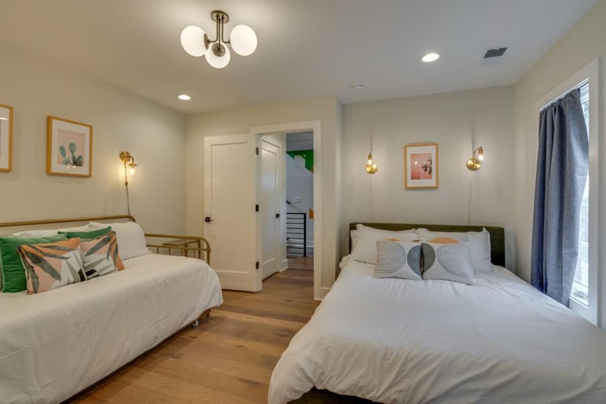 Luxurious Germantown Homes For Groups *