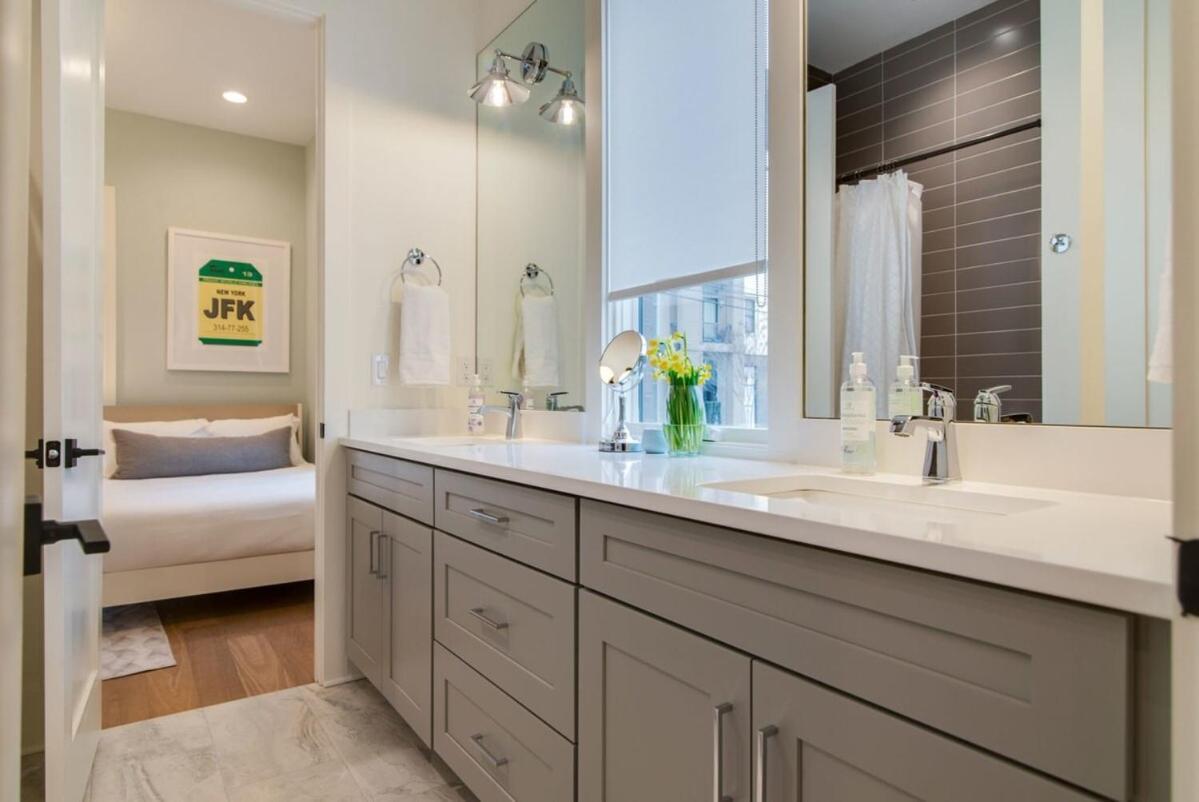 Luxurious Germantown Homes For Groups *