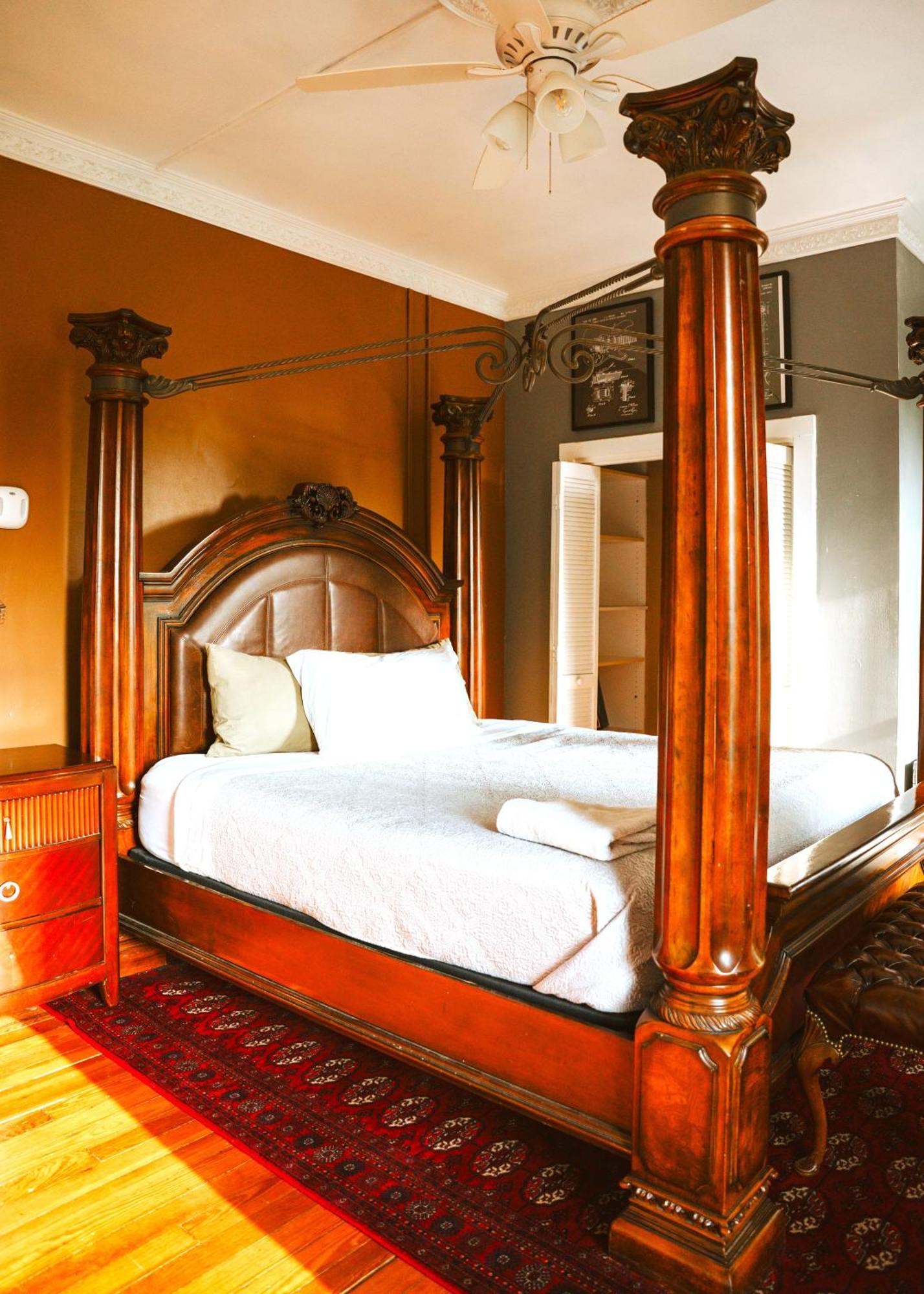 The Magnolia Mansion 6 Minutes To Broadway On 4 Acres Holiday home Nashville