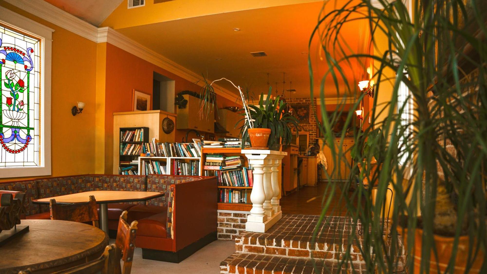 The Magnolia Mansion 6 Minutes To Broadway On 4 Acres Holiday home