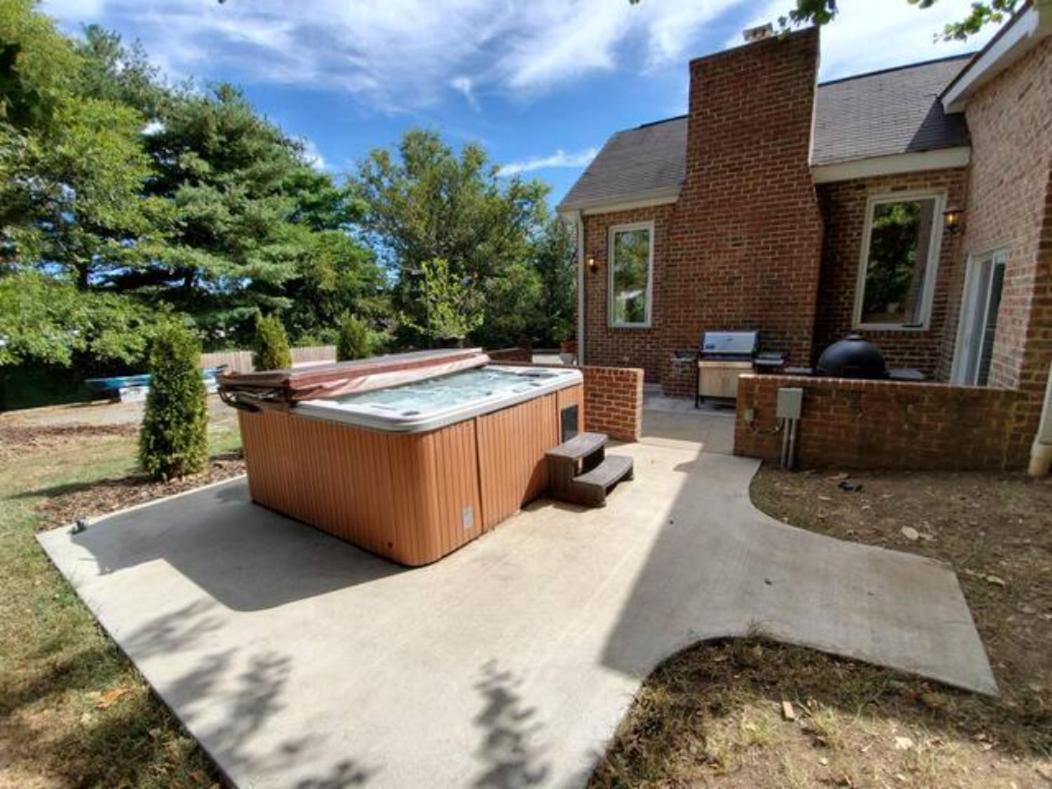 Holiday home The Magnolia Mansion 6 Minutes To Broadway On 4 Acres Nashville