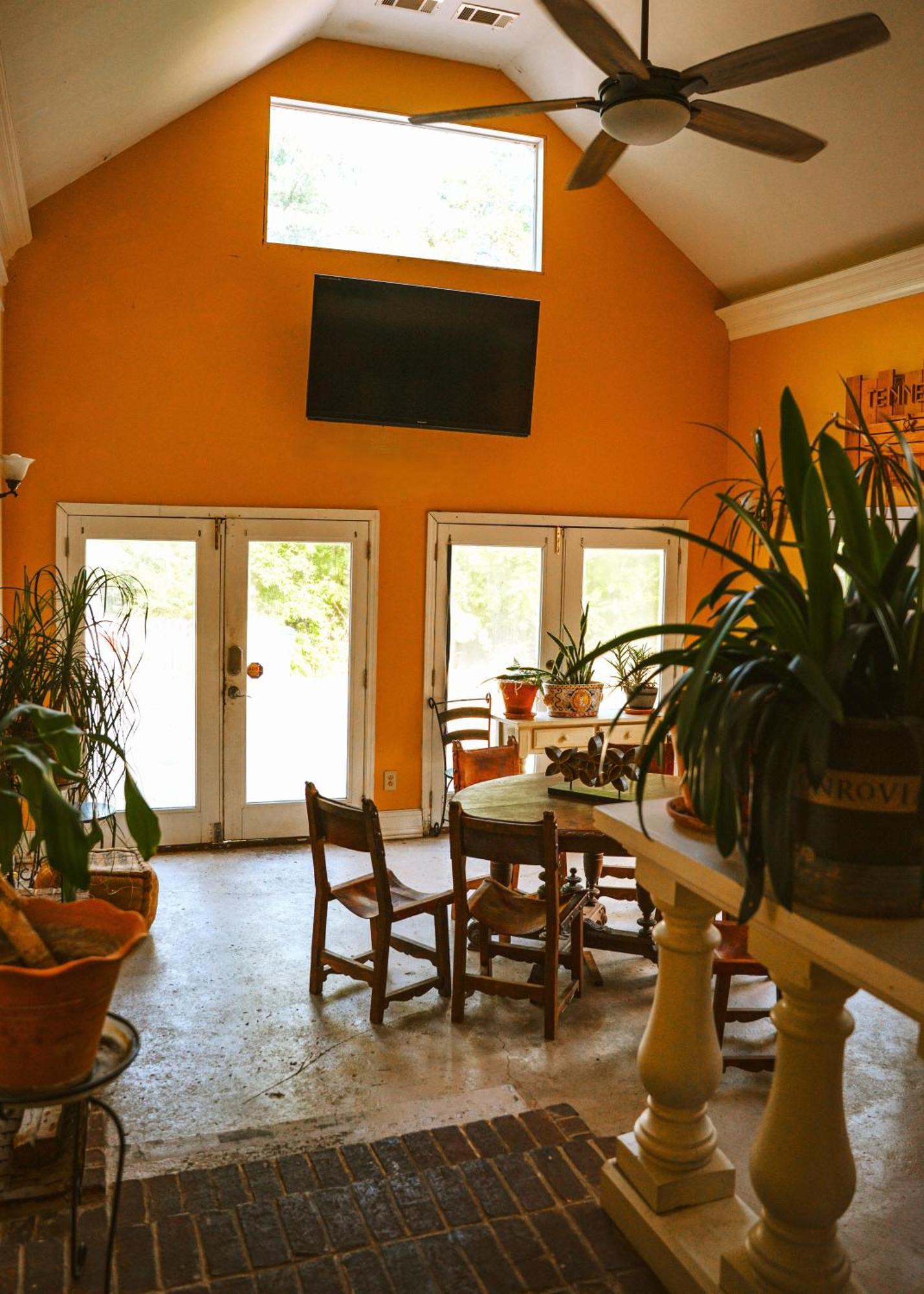 Holiday home The Magnolia Mansion 6 Minutes To Broadway On 4 Acres