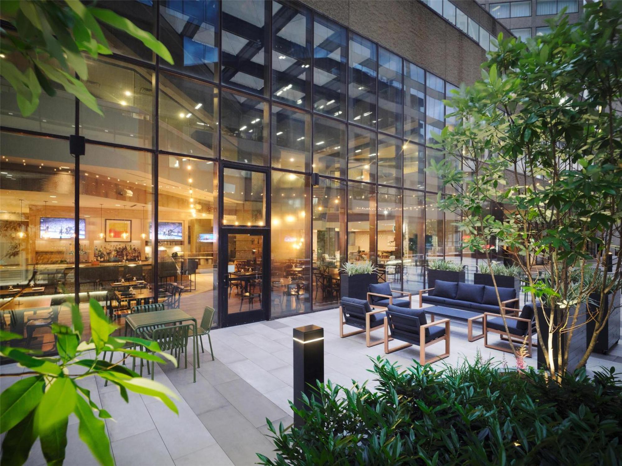 Doubletree By Hilton Downtown 4*