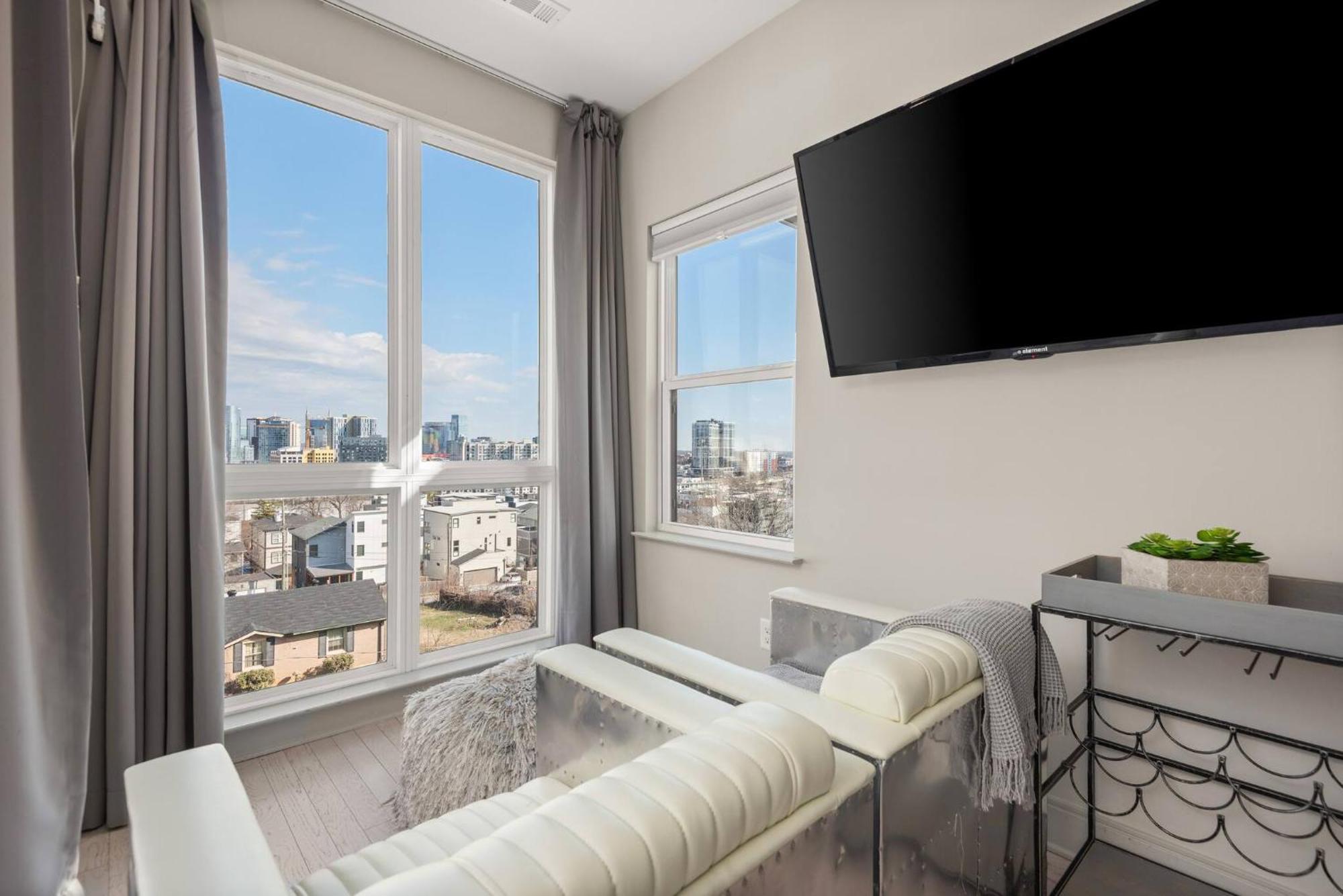 Stella | Downtown Gulch | 7 Min Drive To Broadway! Holiday home Nashville