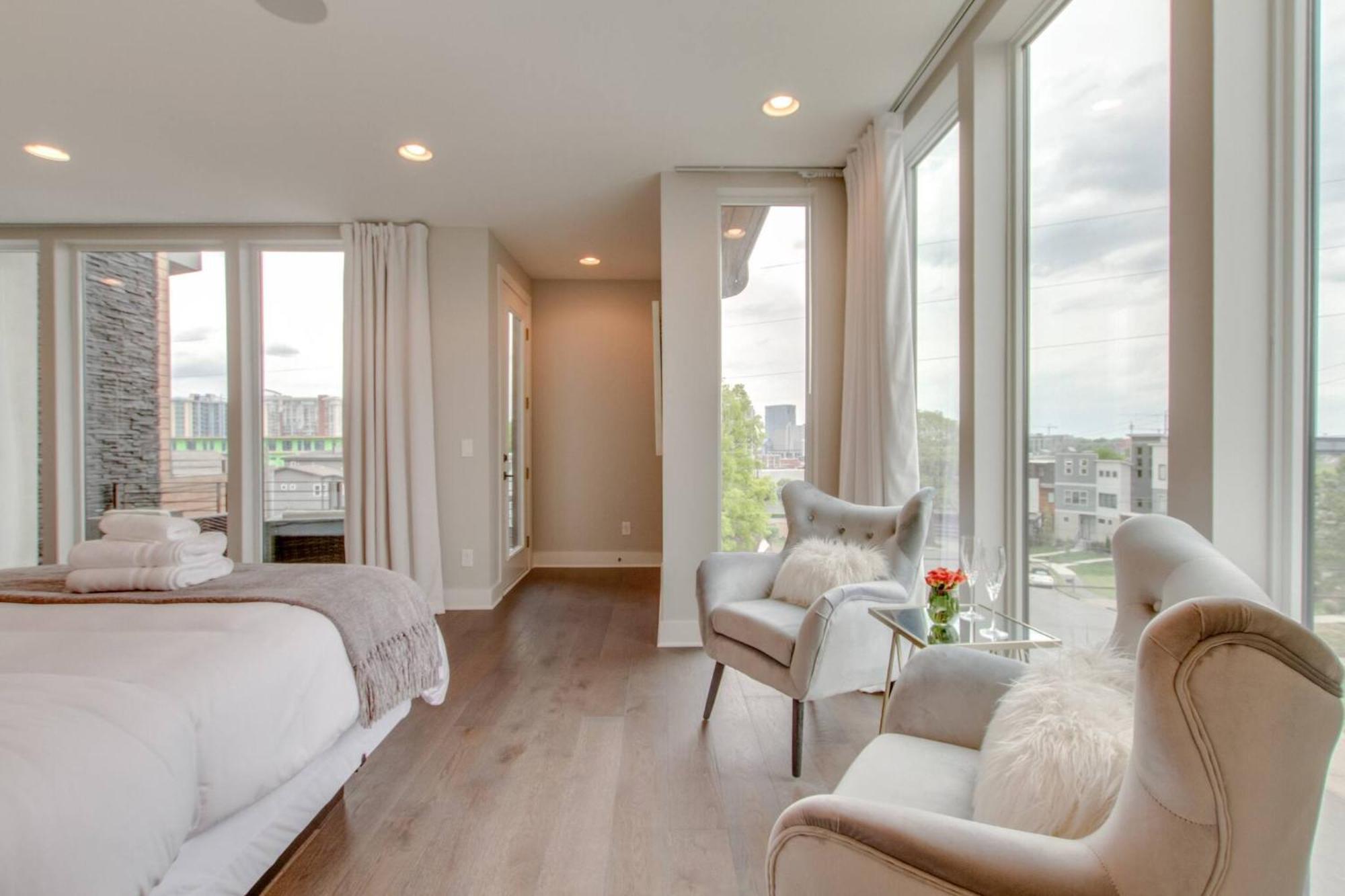 Holiday home The Augustine! | Views, Gym, Walk To Gulch *