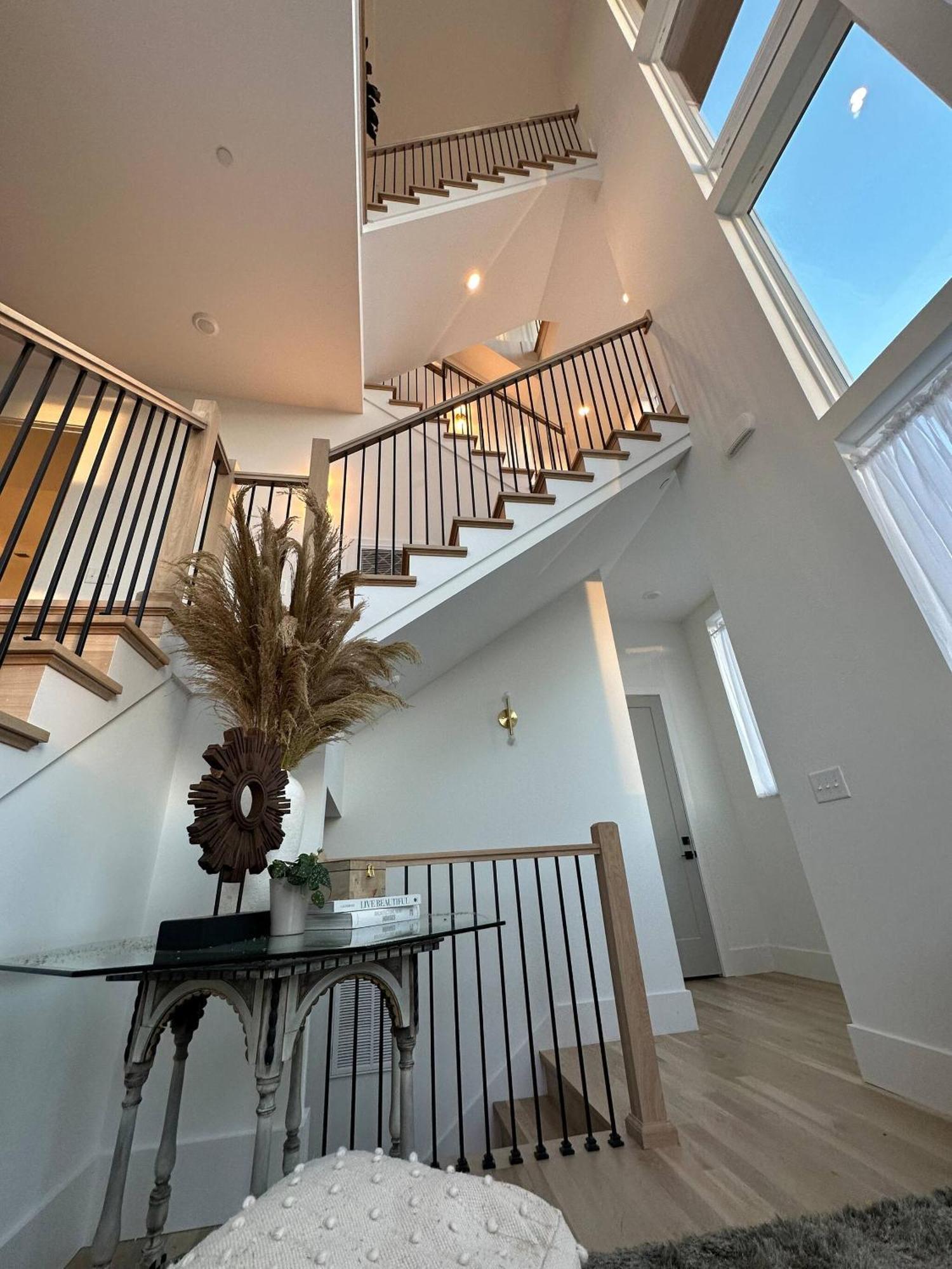 Holiday home Archer House | Hot Tub Rooftop | Downtown Luxury!