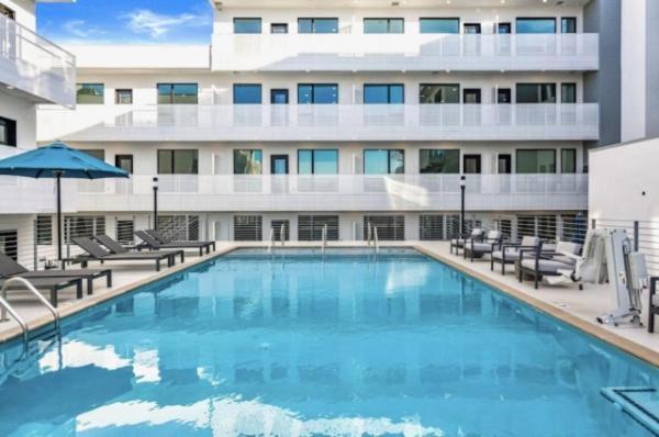 Amazing Downtown W Pool And Free Parking * Nashville