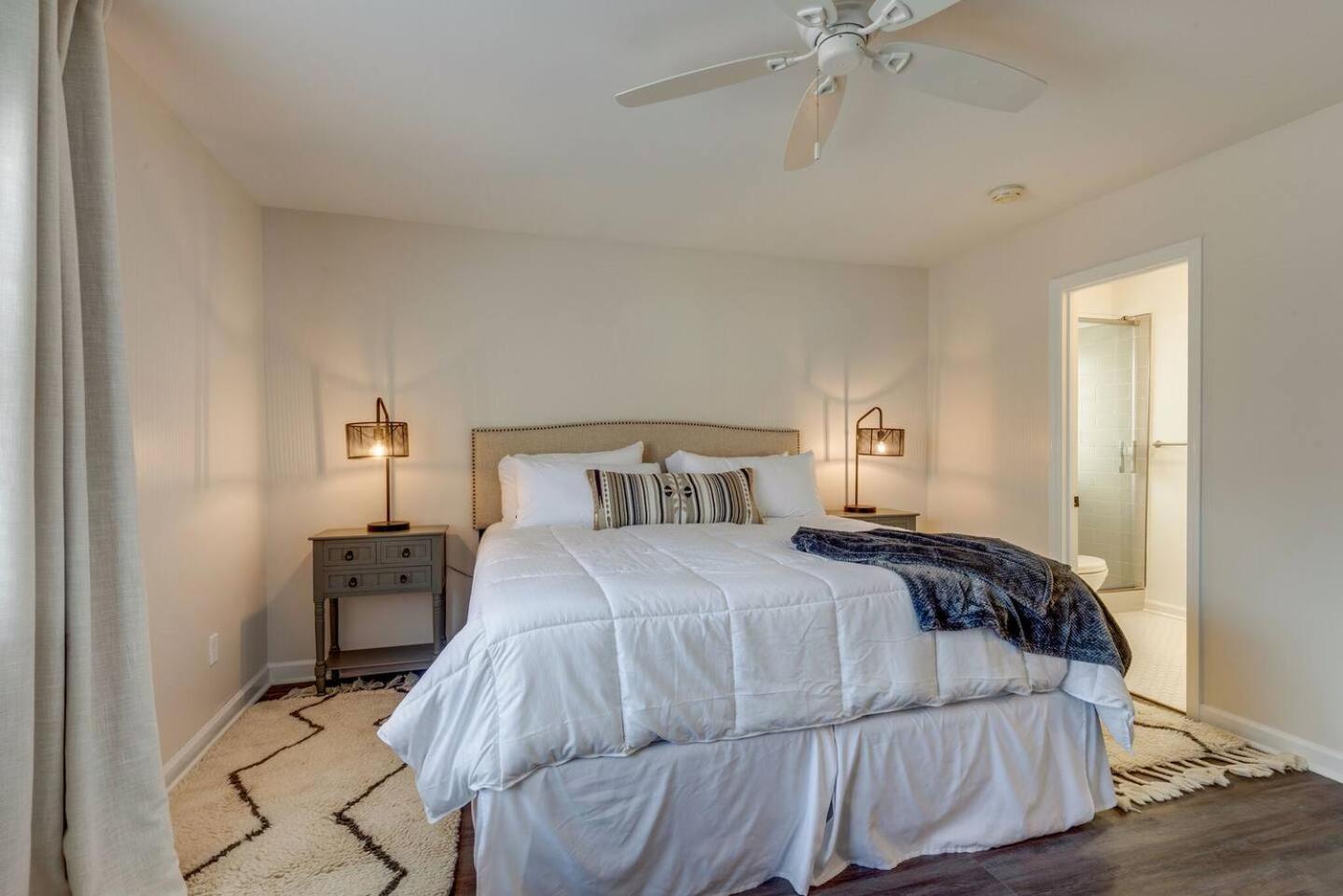 Luxury Townhouse On Music Row - Downtown *