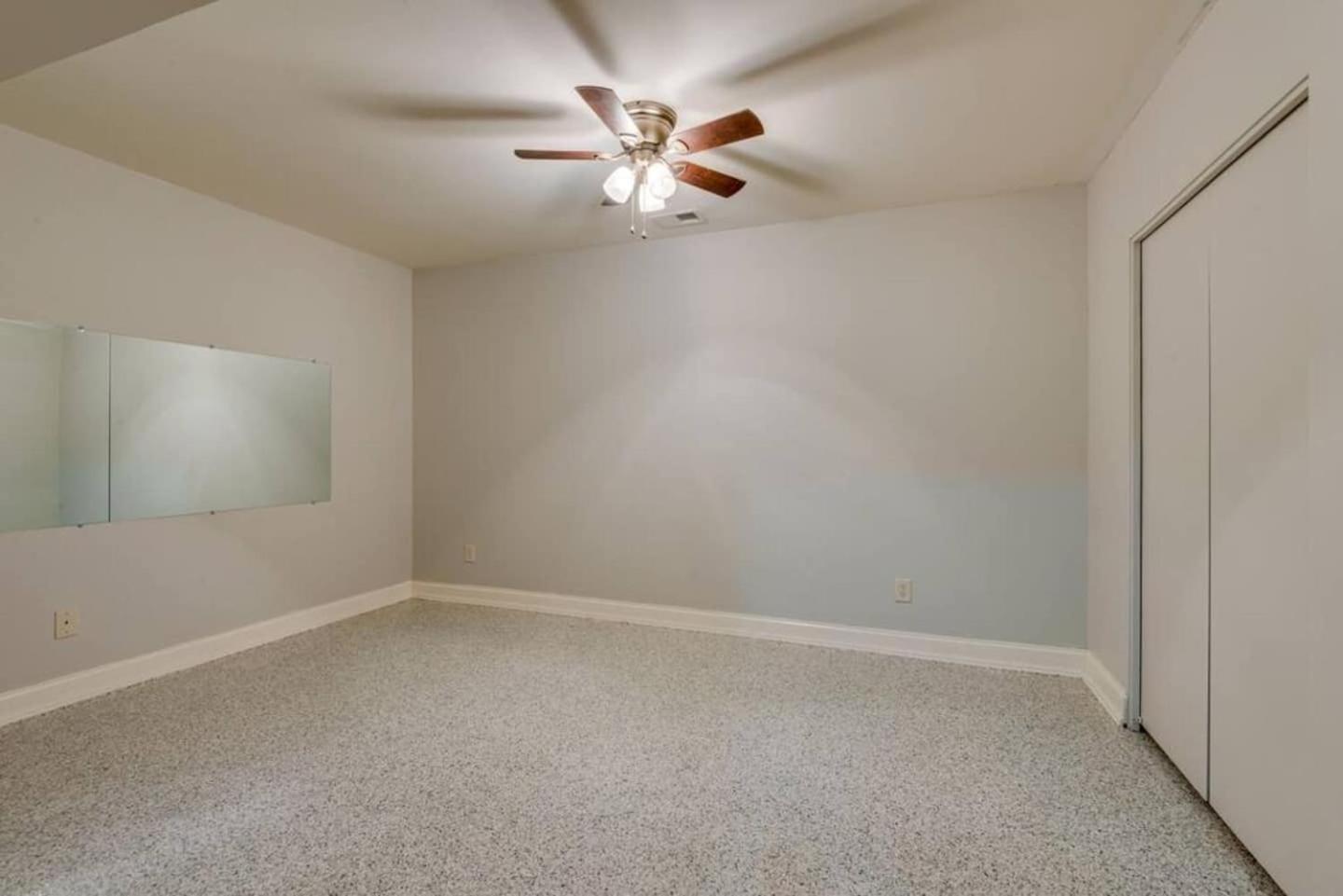 Cheerful In Hip Westmeade! *