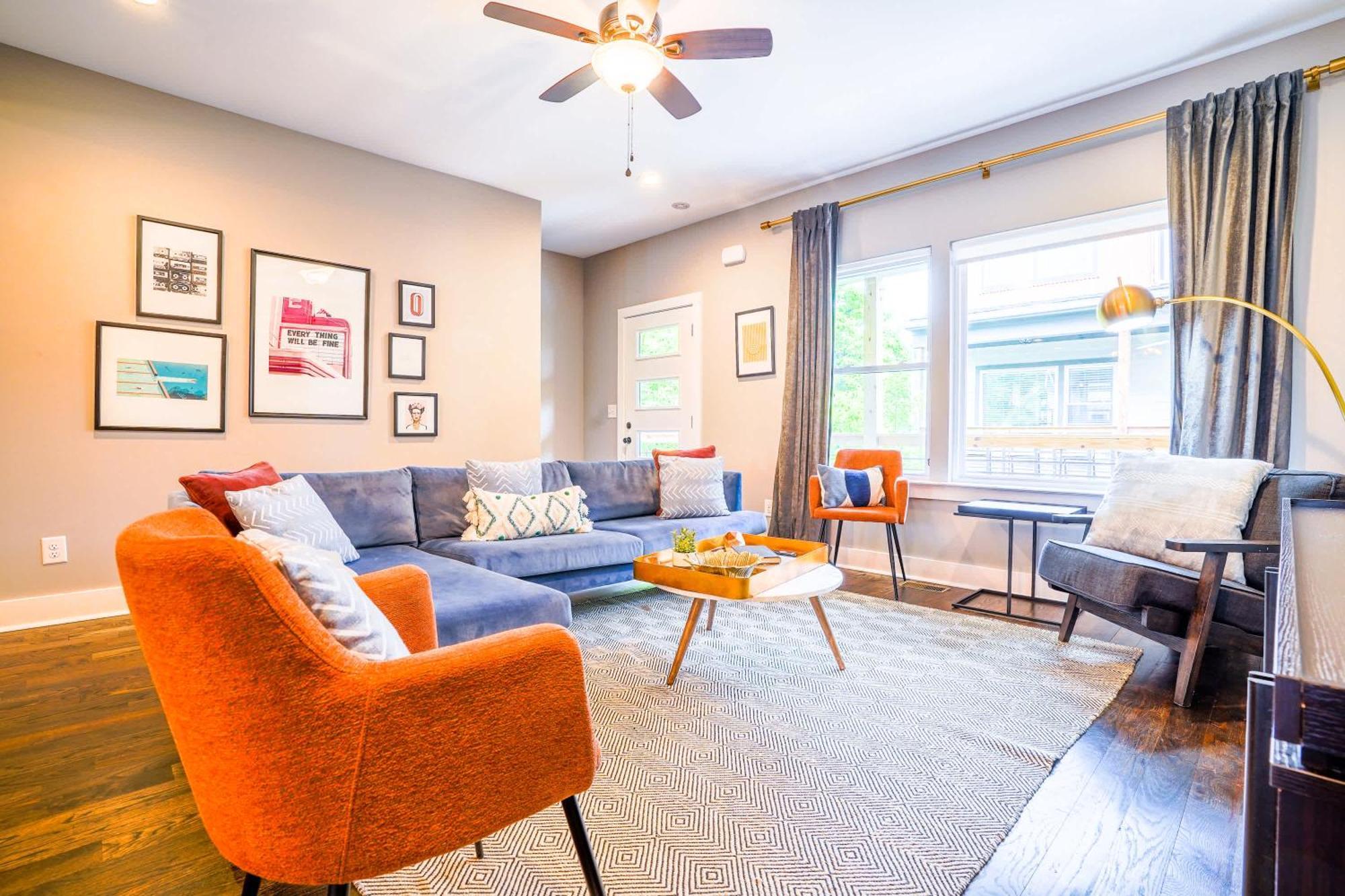 Holiday home Chic Townhome In Trendy East Nash