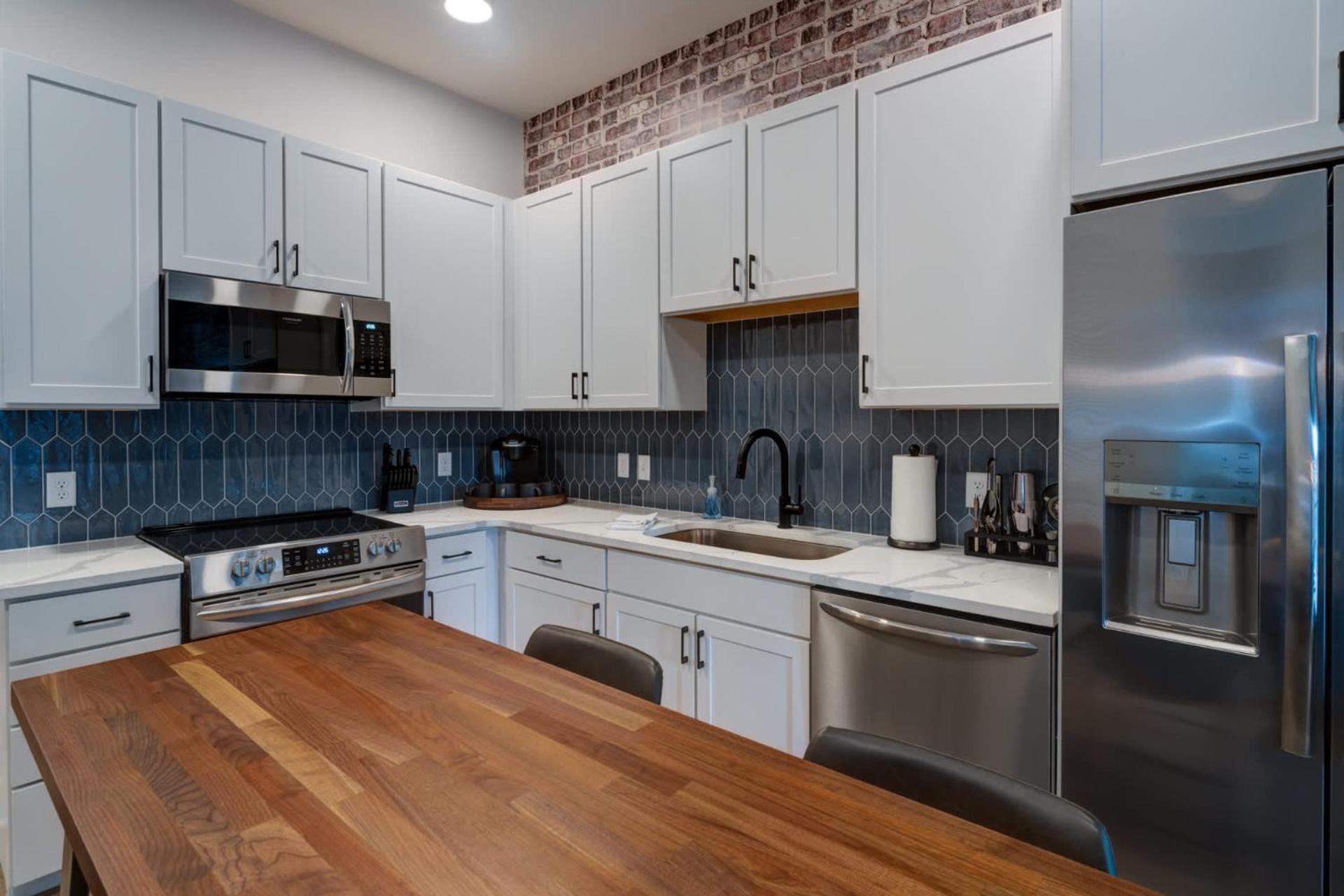 Trendy Close To Nissan Stadium Holiday home Nashville