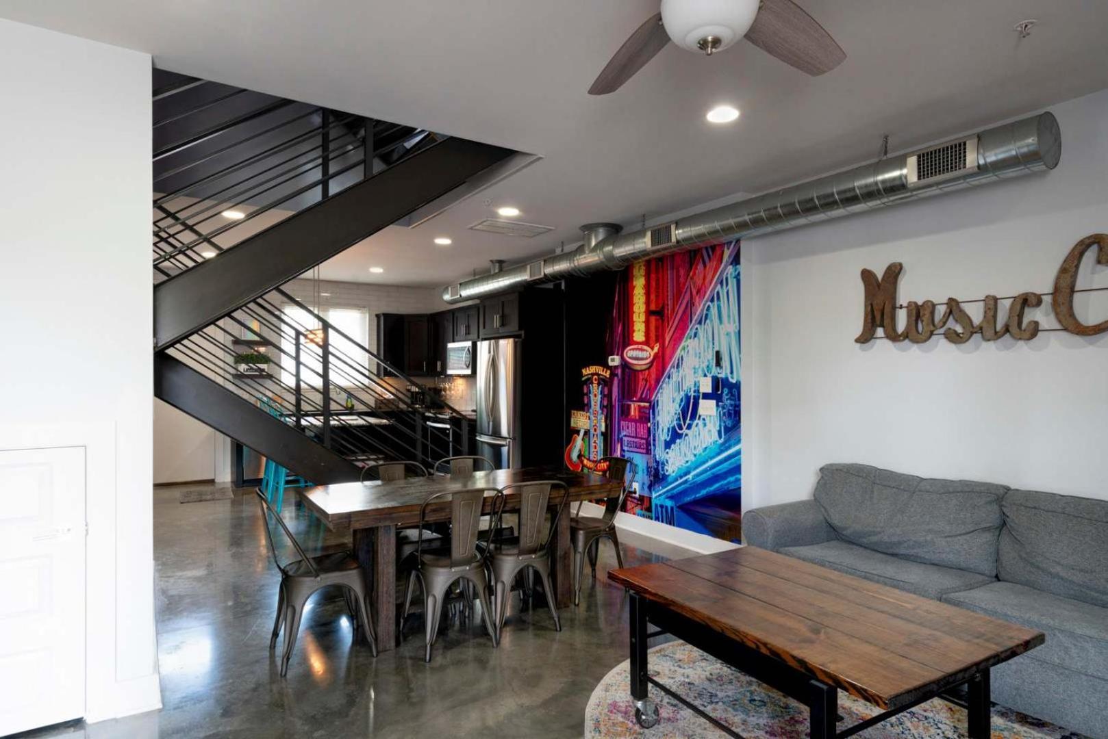 Modern 2 Bdr Townhome Minutes From Downtown * Nashville