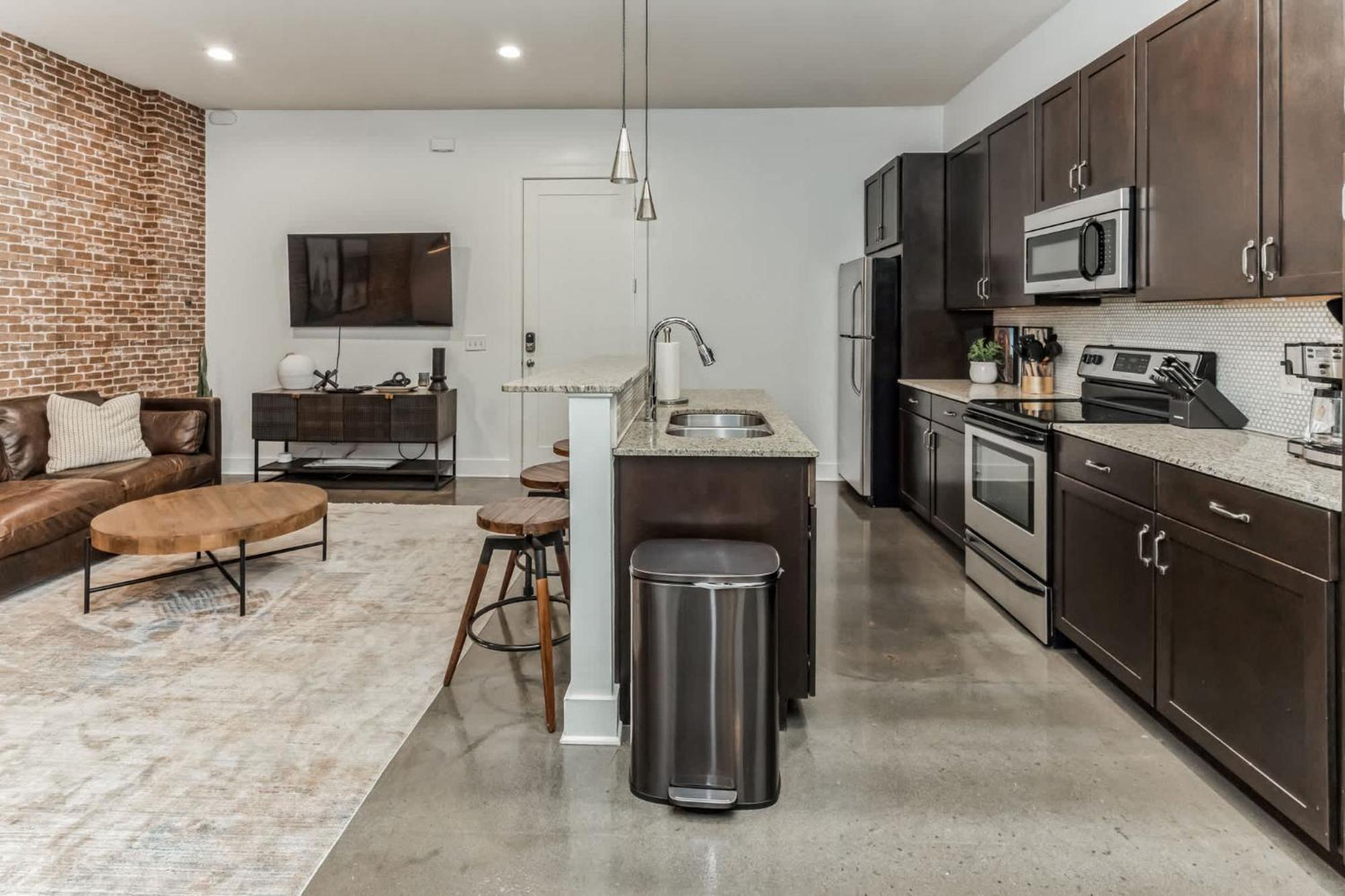 1 Bedroom Loft Near Centennial Park Nashville