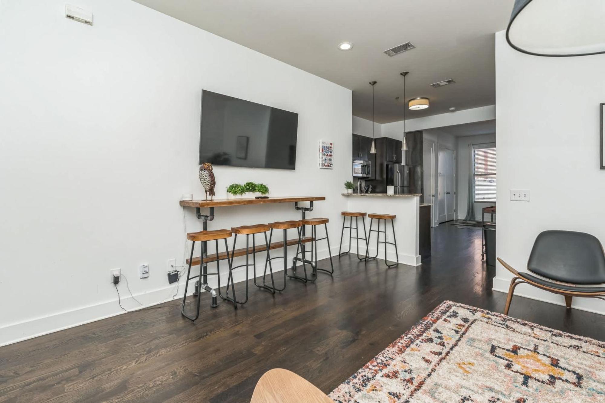 Electric Geometric - Fit For 4 Nashville