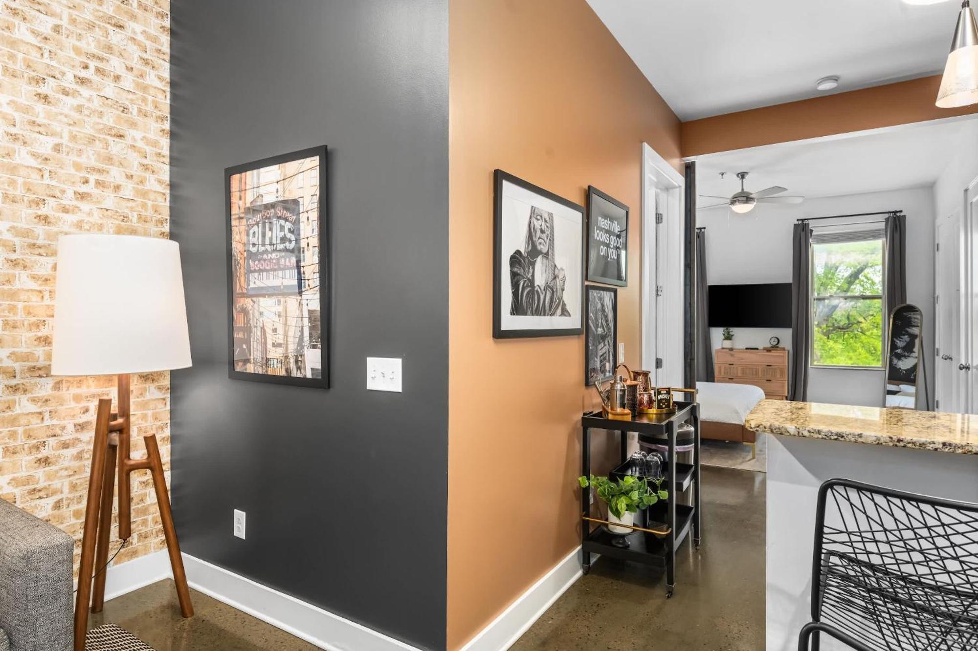 Beautiful For 4 Mins To Nightlife Nashville