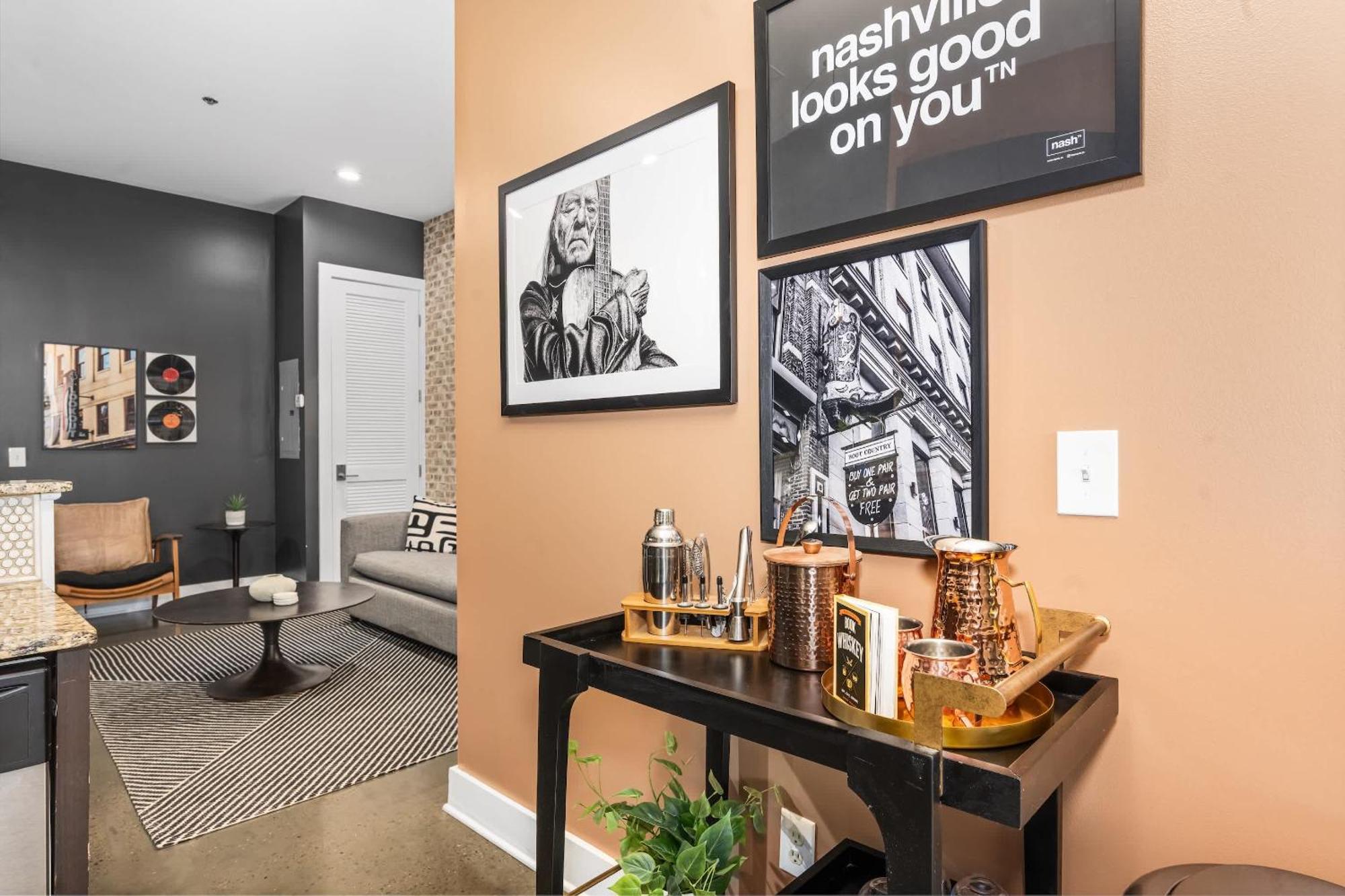 Beautiful For 4 Mins To Nightlife *