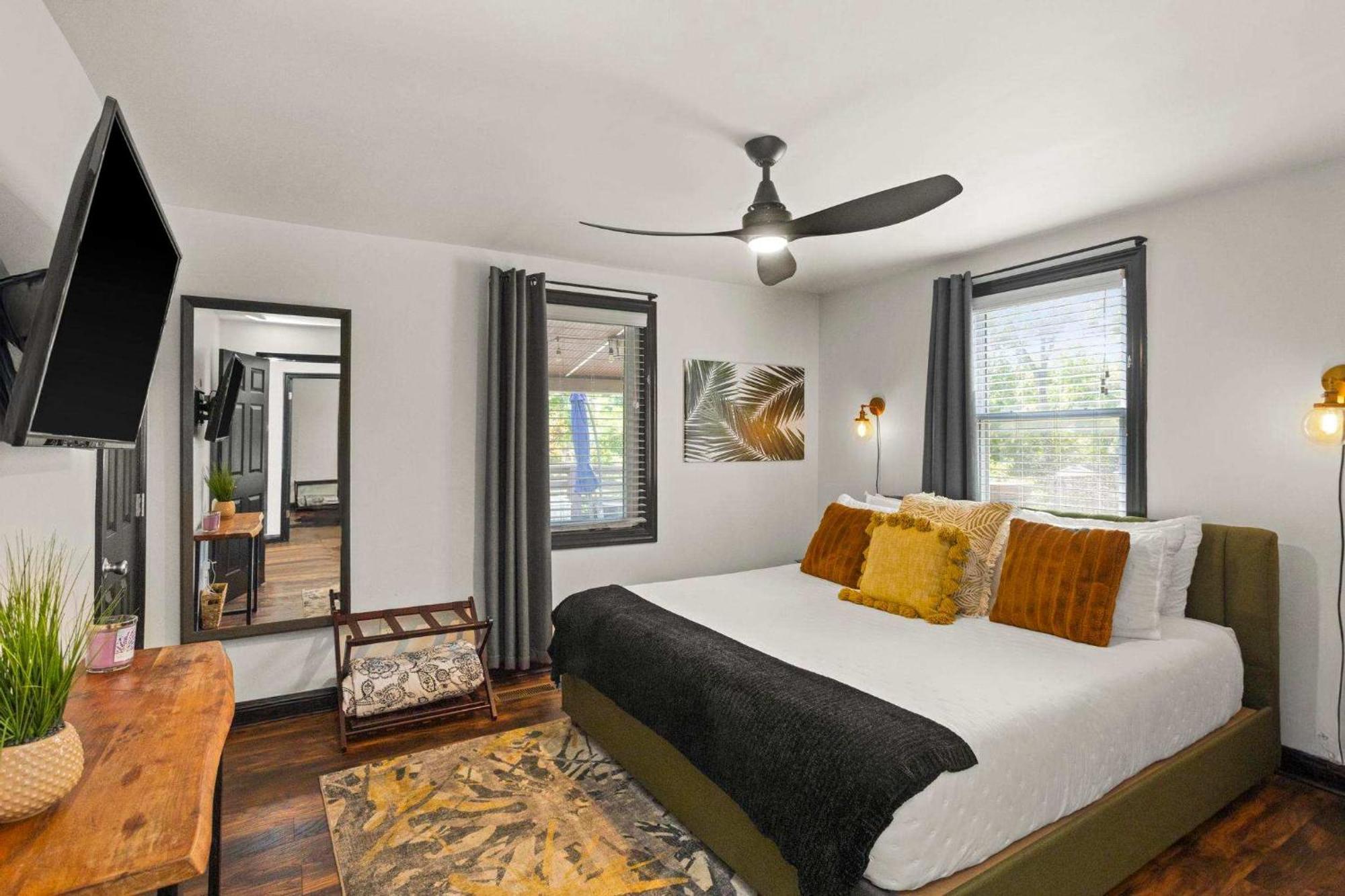 Cozy Close To Opry & Downtown Large Deck Nashville