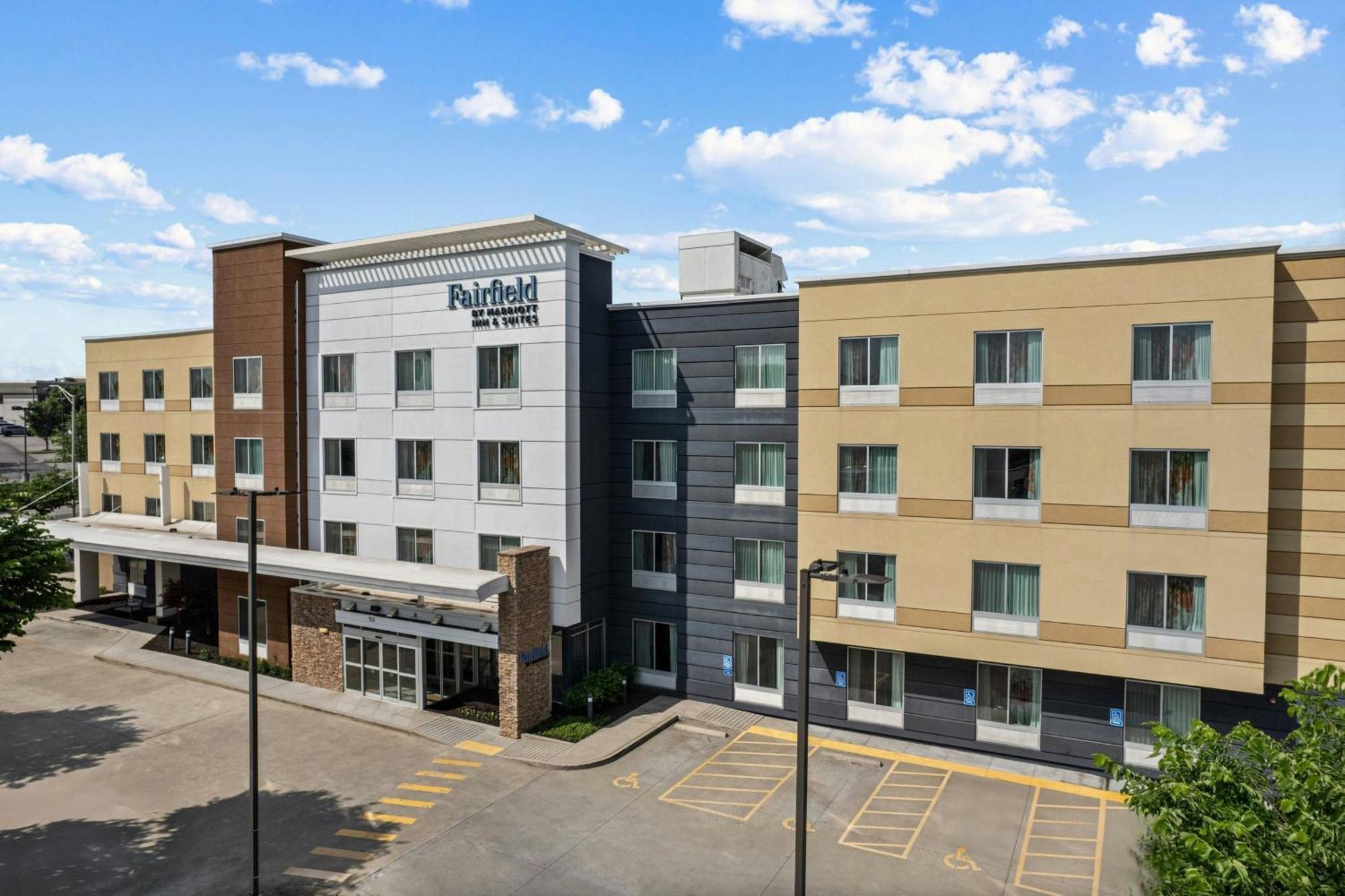 Fairfield & By Marriott Downtown-metrocenter Nashville