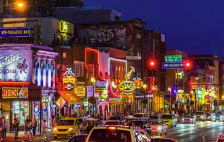 1st Floor No Steps - 2 Miles To Downtown