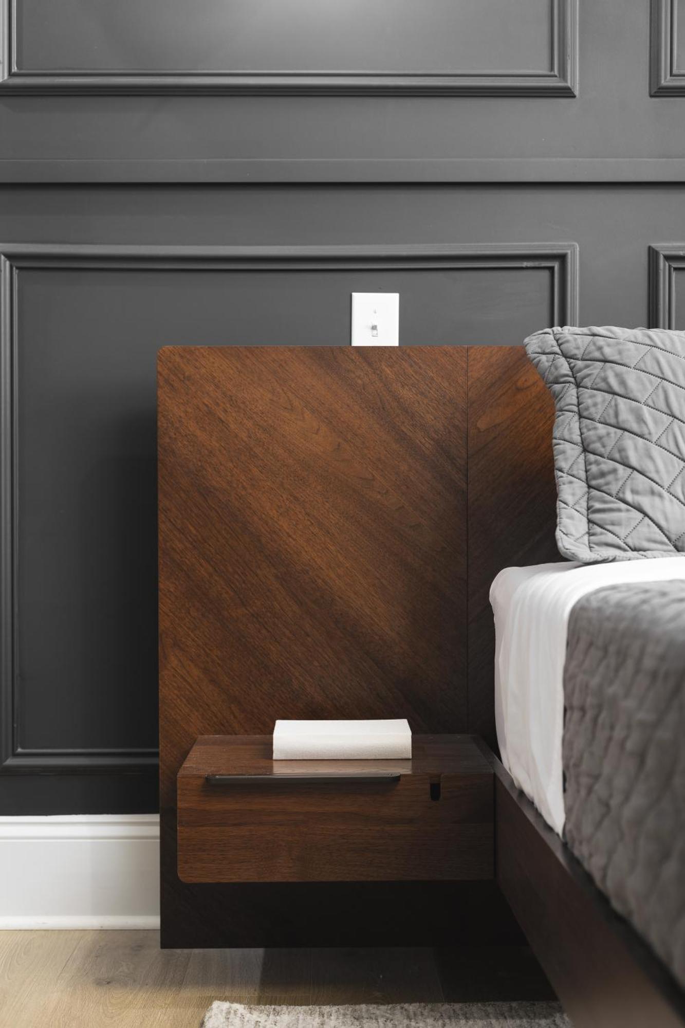 With Free Parking, 3 Mi Downtown & Stadium, By Coffee Apartment *