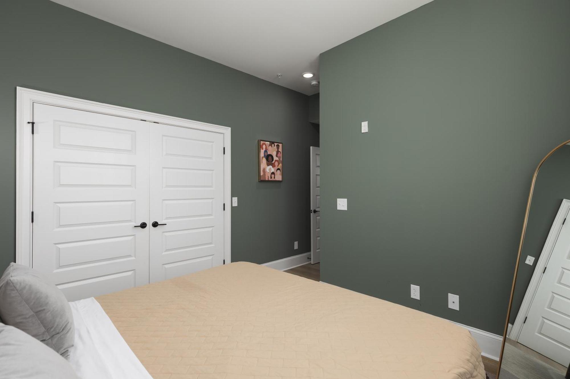 With Free Parking, 3 Miles Downtown, Near Restaurants