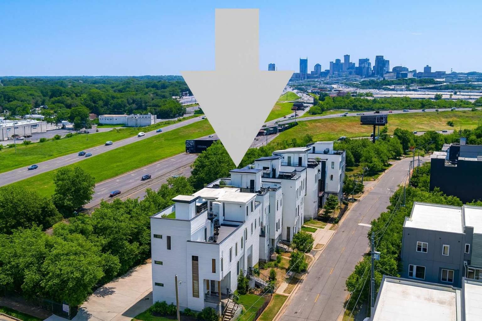 Holiday home Delight - Fun Murals & Downtown Views Nashville