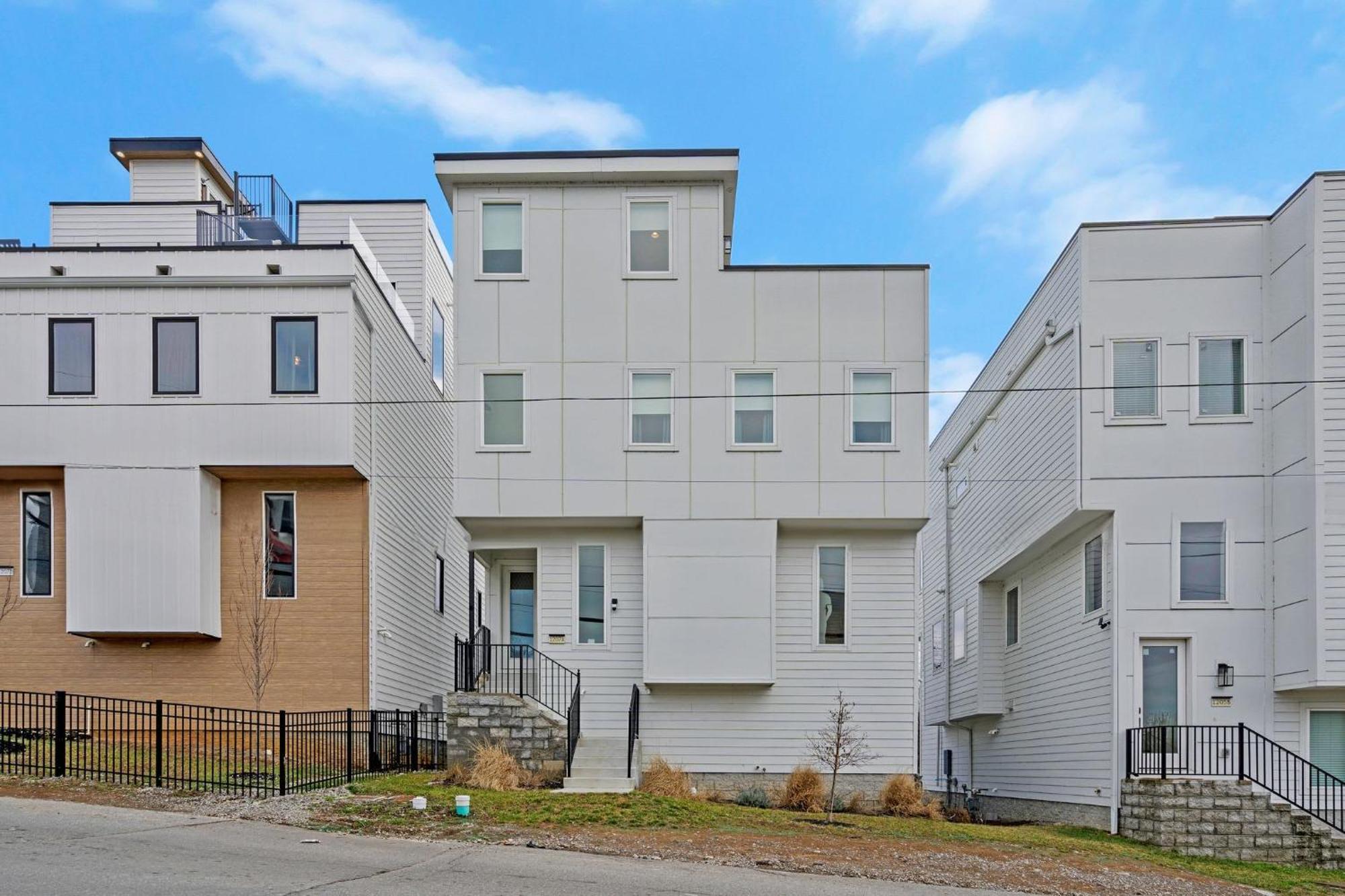 Holiday home Delight - Fun Murals & Downtown Views Nashville