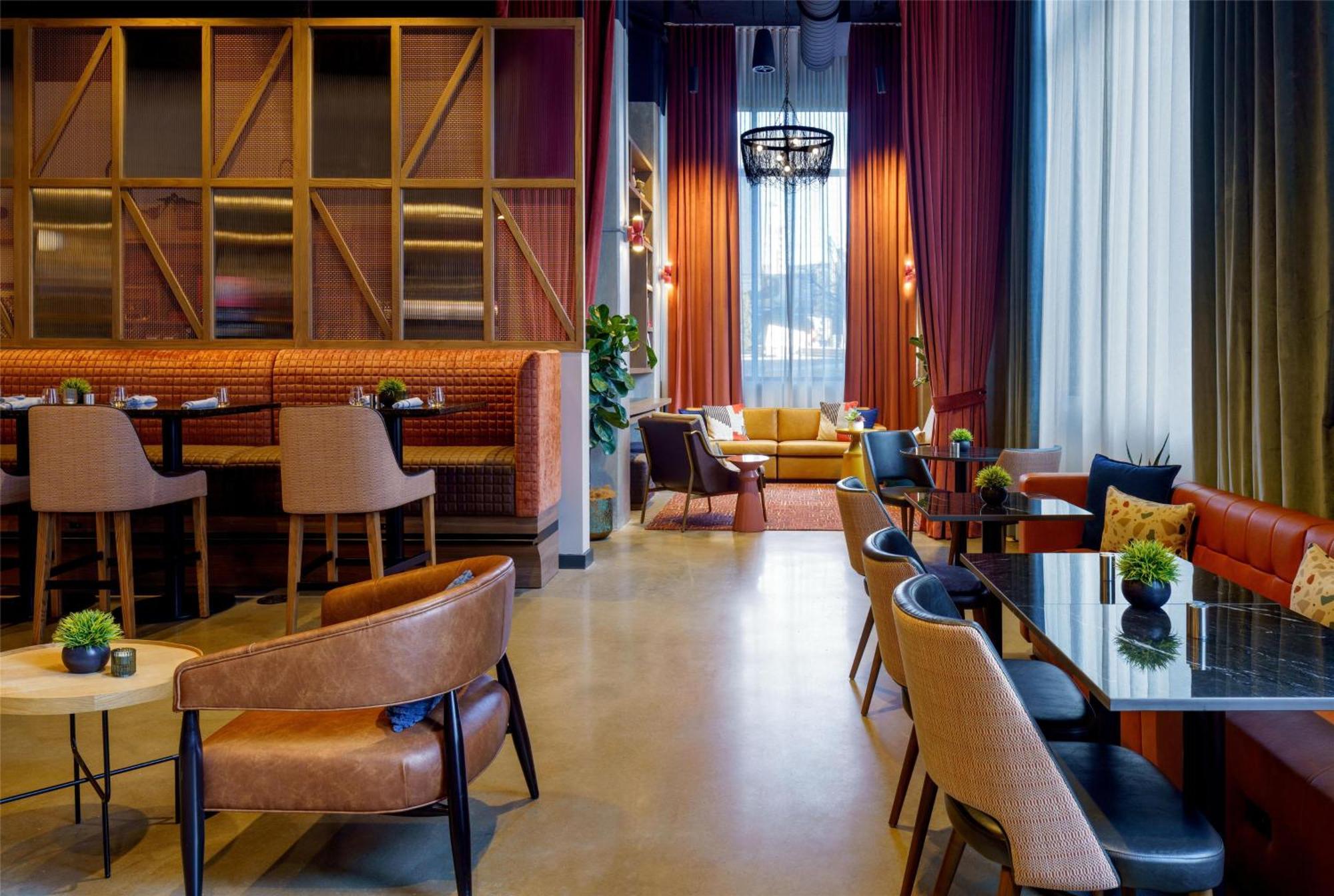 Caption By Hyatt Downtown Nashville